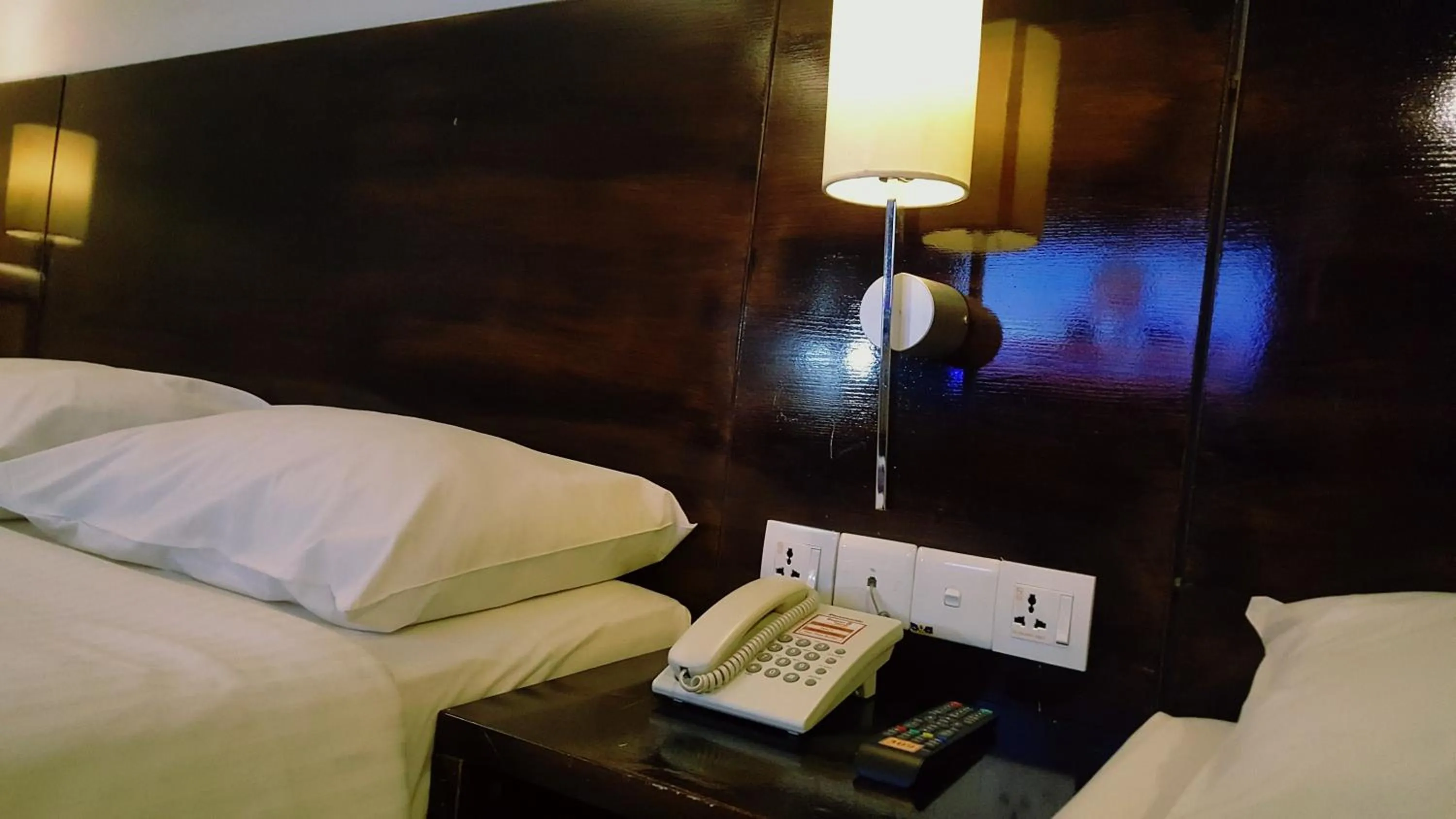 Bed in Super 8 Hotel @ Georgetown