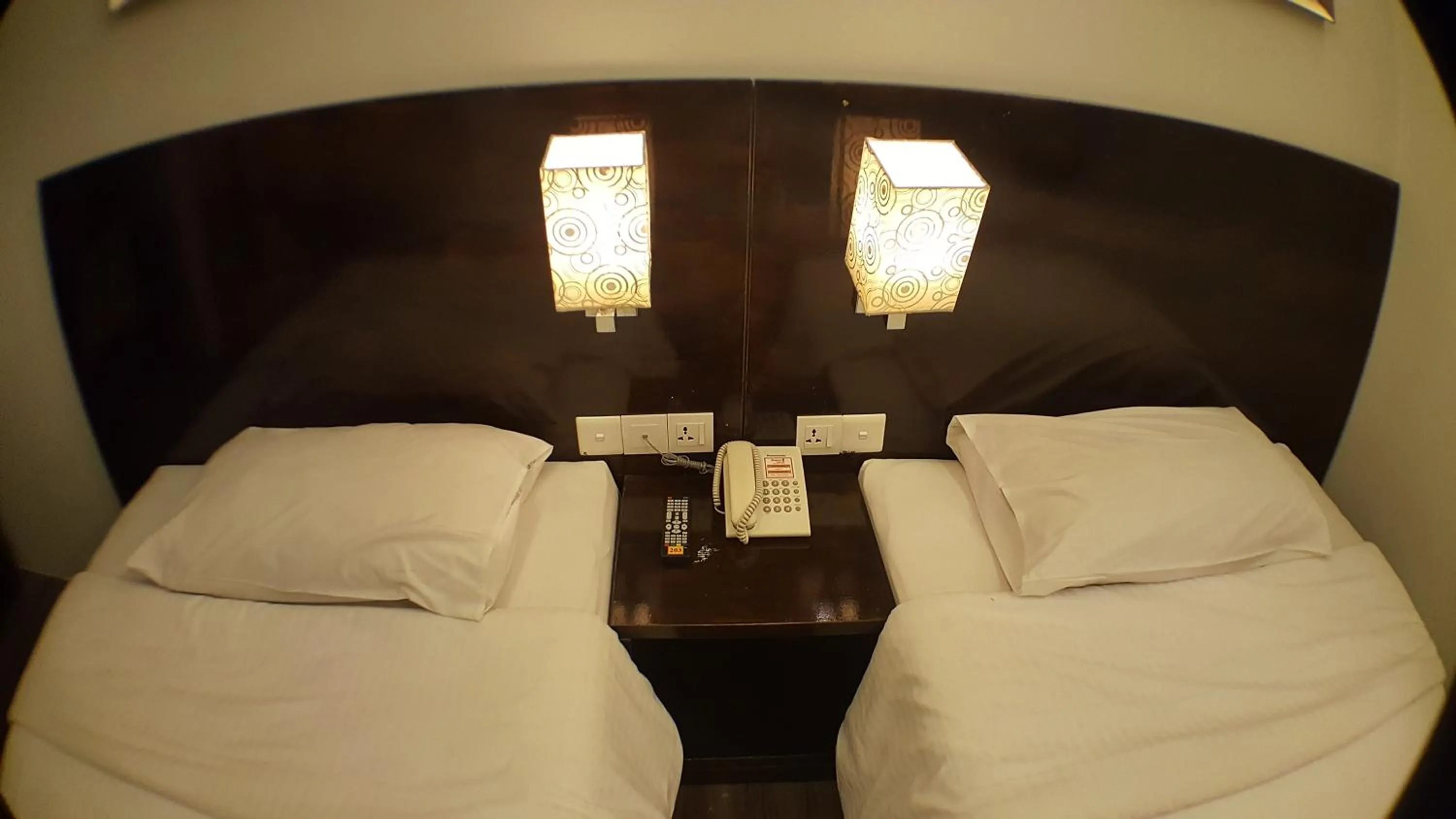 Bed in Super 8 Hotel @ Georgetown