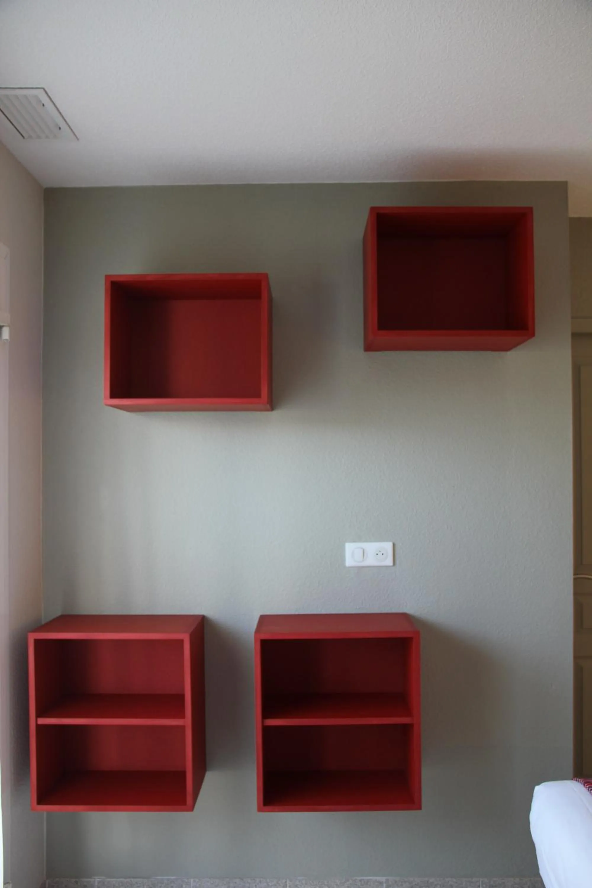 Decorative detail in Hôtel Saint Louis