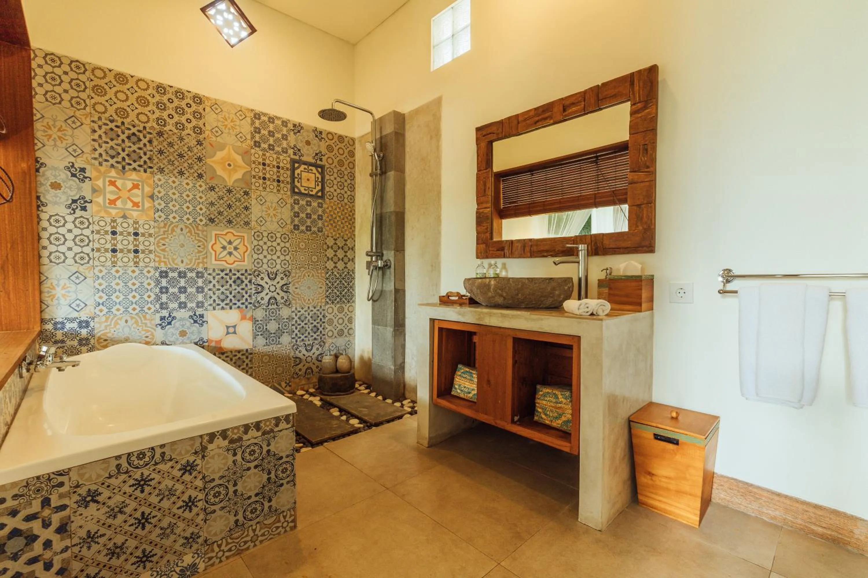 Shower in Green Sala Villa