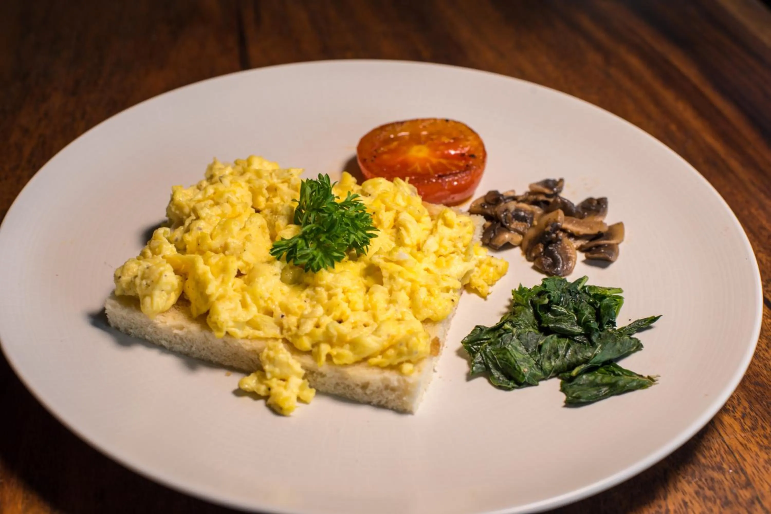 Food in Green Sala Villa