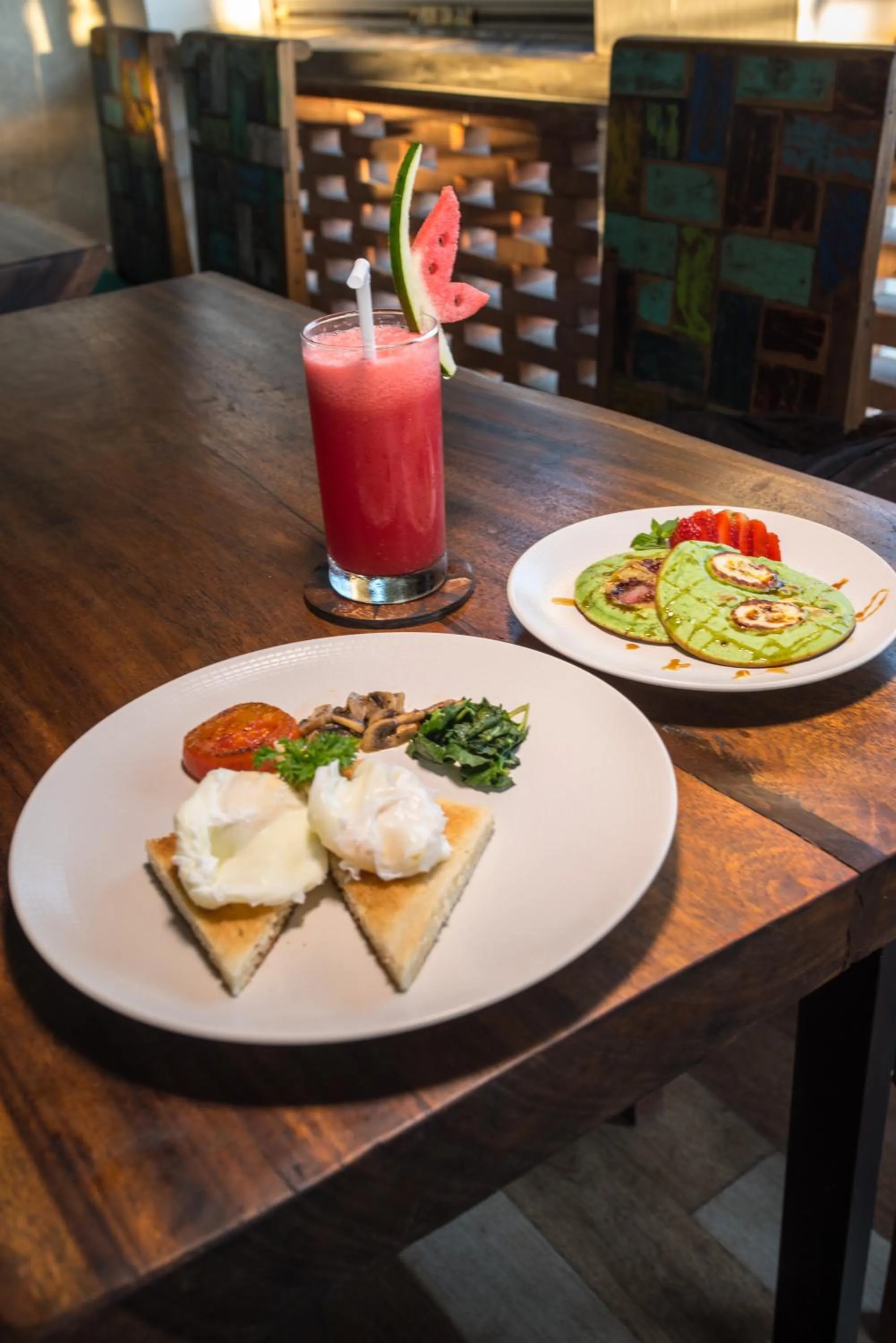 Food and drinks in Green Sala Villa