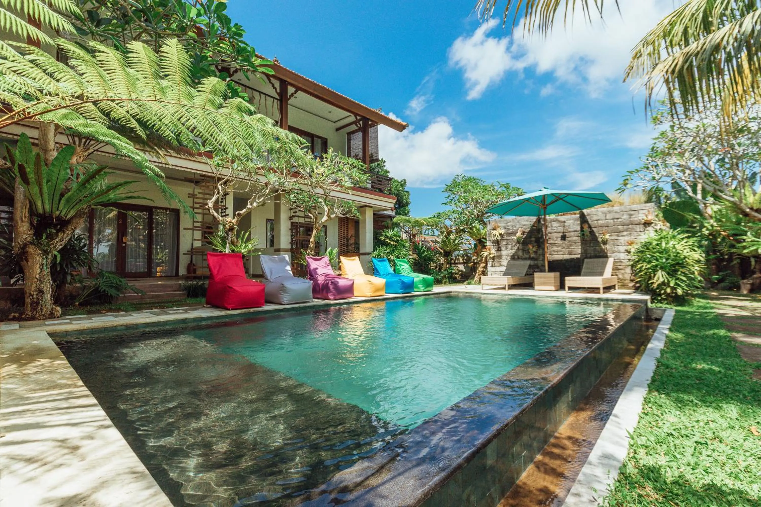 Garden in Green Sala Villa