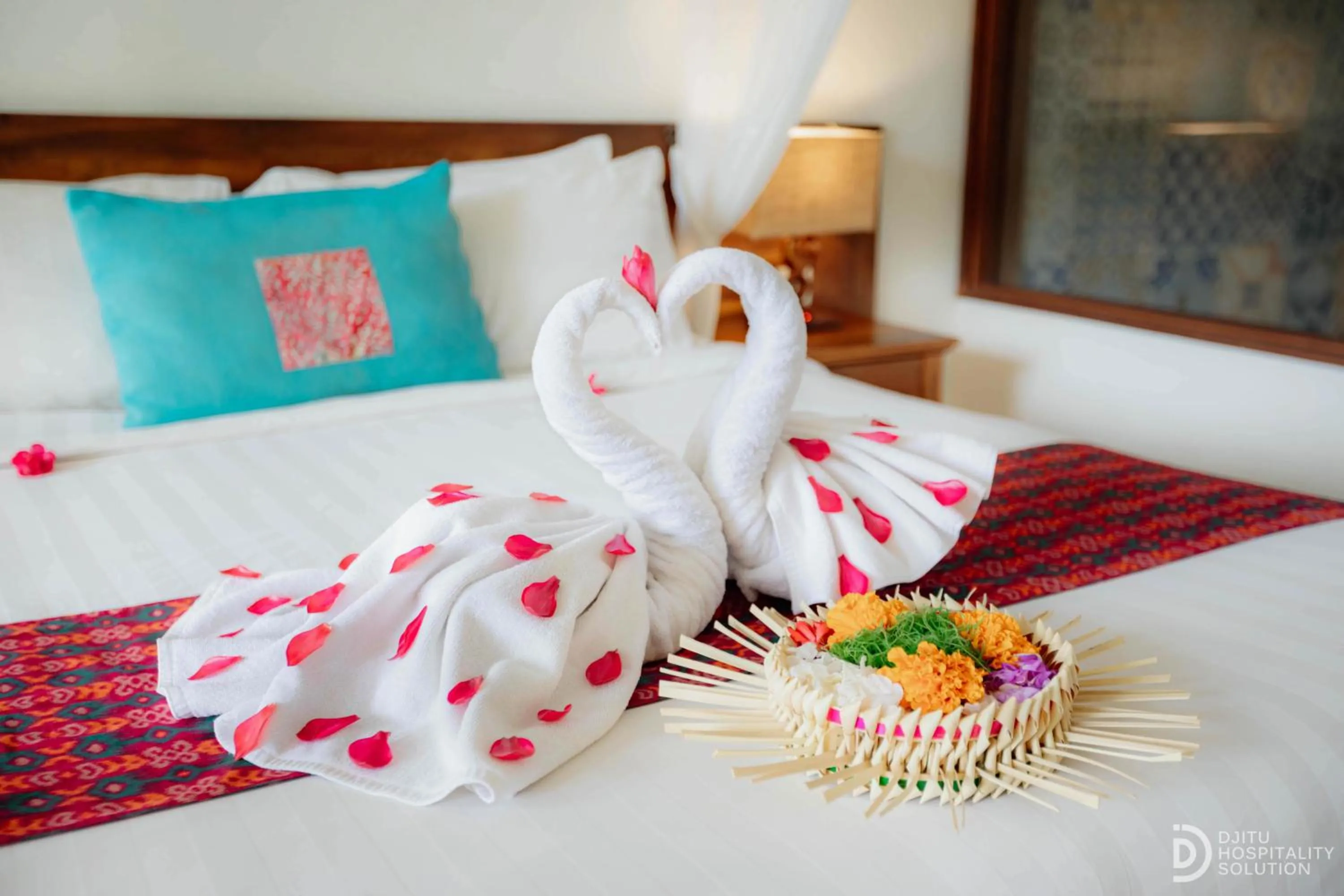 Photo of the whole room, Bed in Green Sala Villa