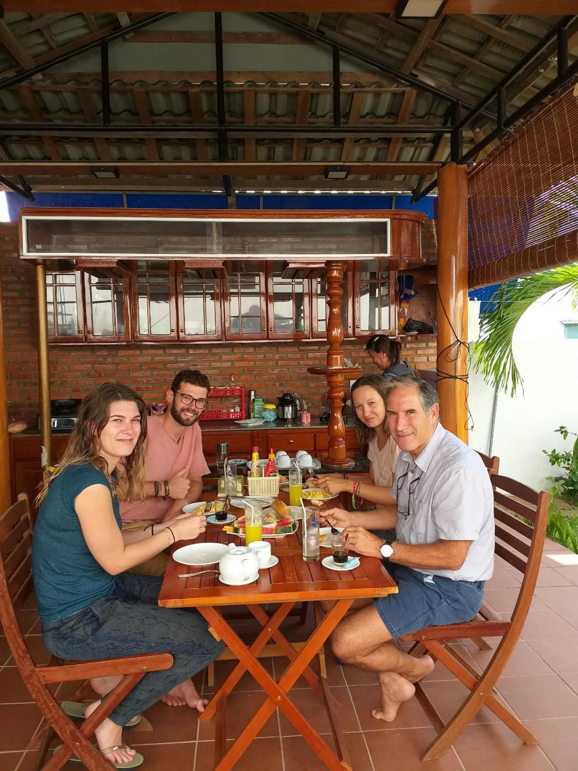 Restaurant/places to eat in An Bang Golden Beach Villa