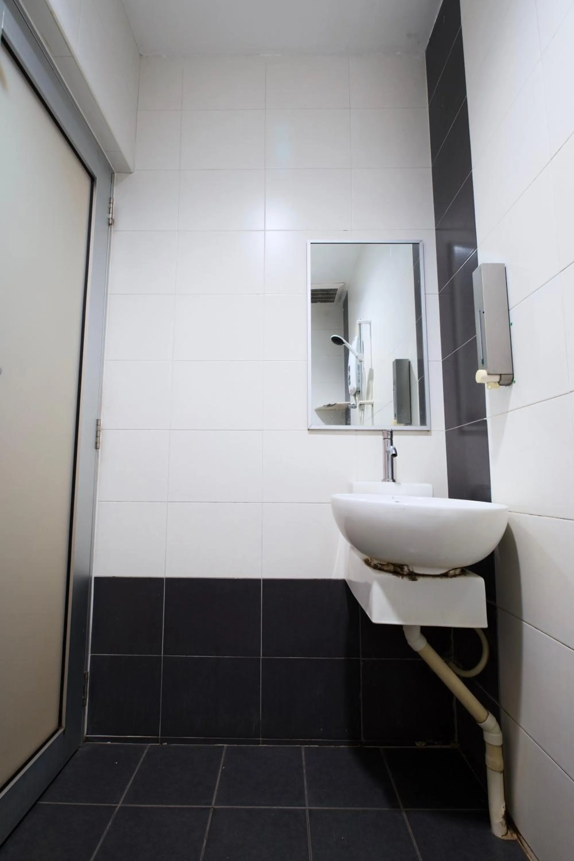 Toilet in T Hotel Kuala Perlis