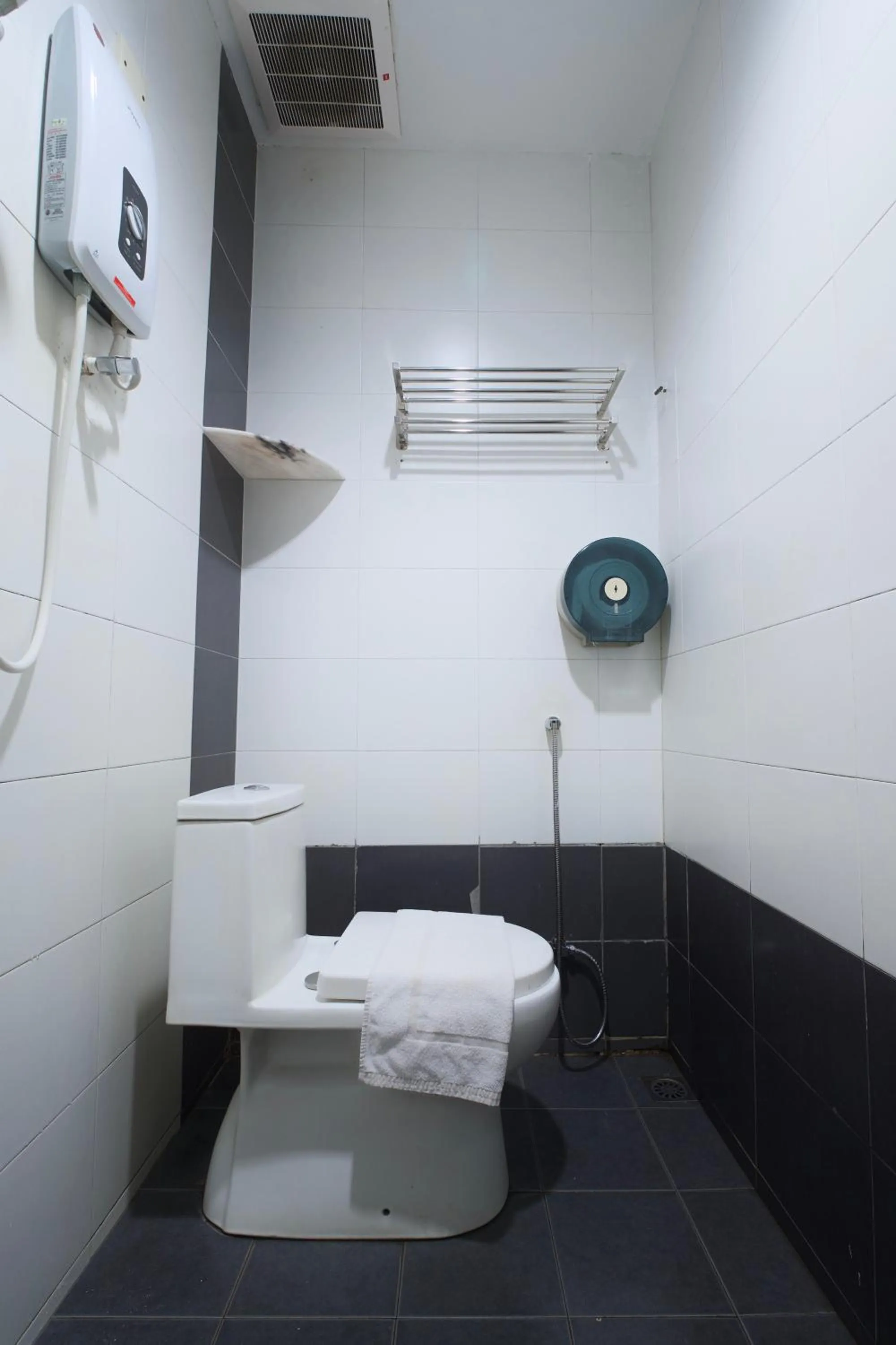 Toilet in T Hotel Kuala Perlis