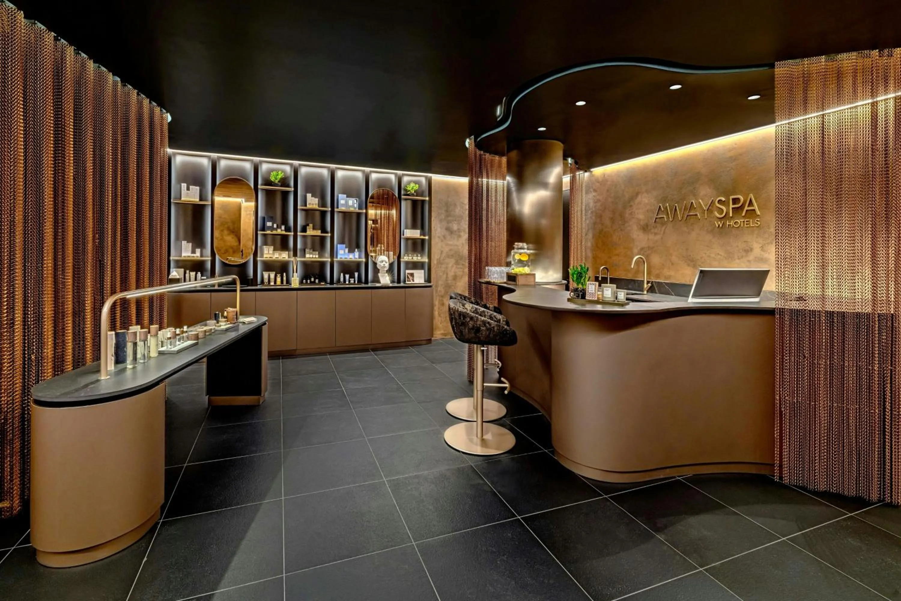 Spa and wellness centre/facilities in W Prague