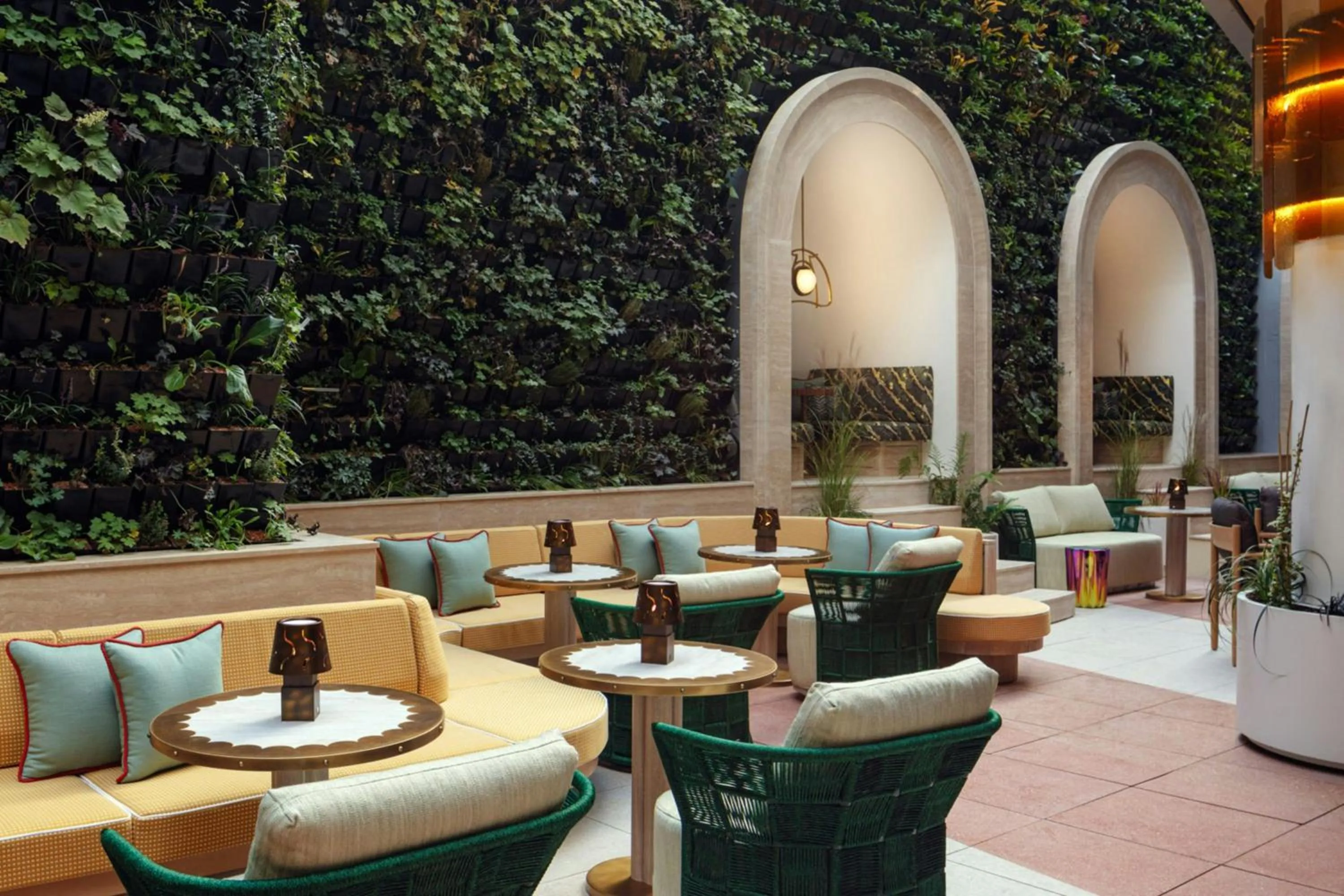 Lounge or bar in W Prague