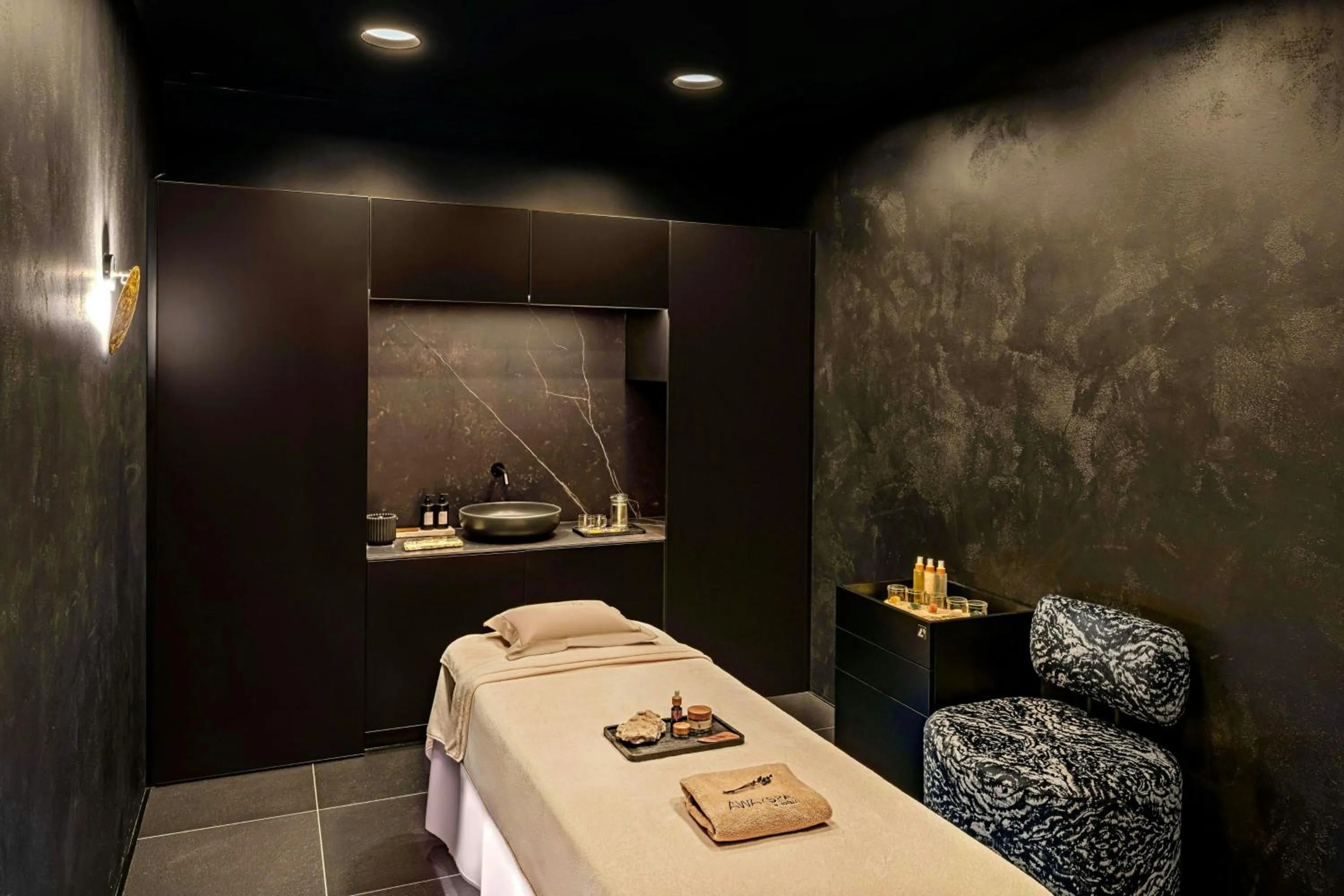 Spa and wellness centre/facilities in W Prague