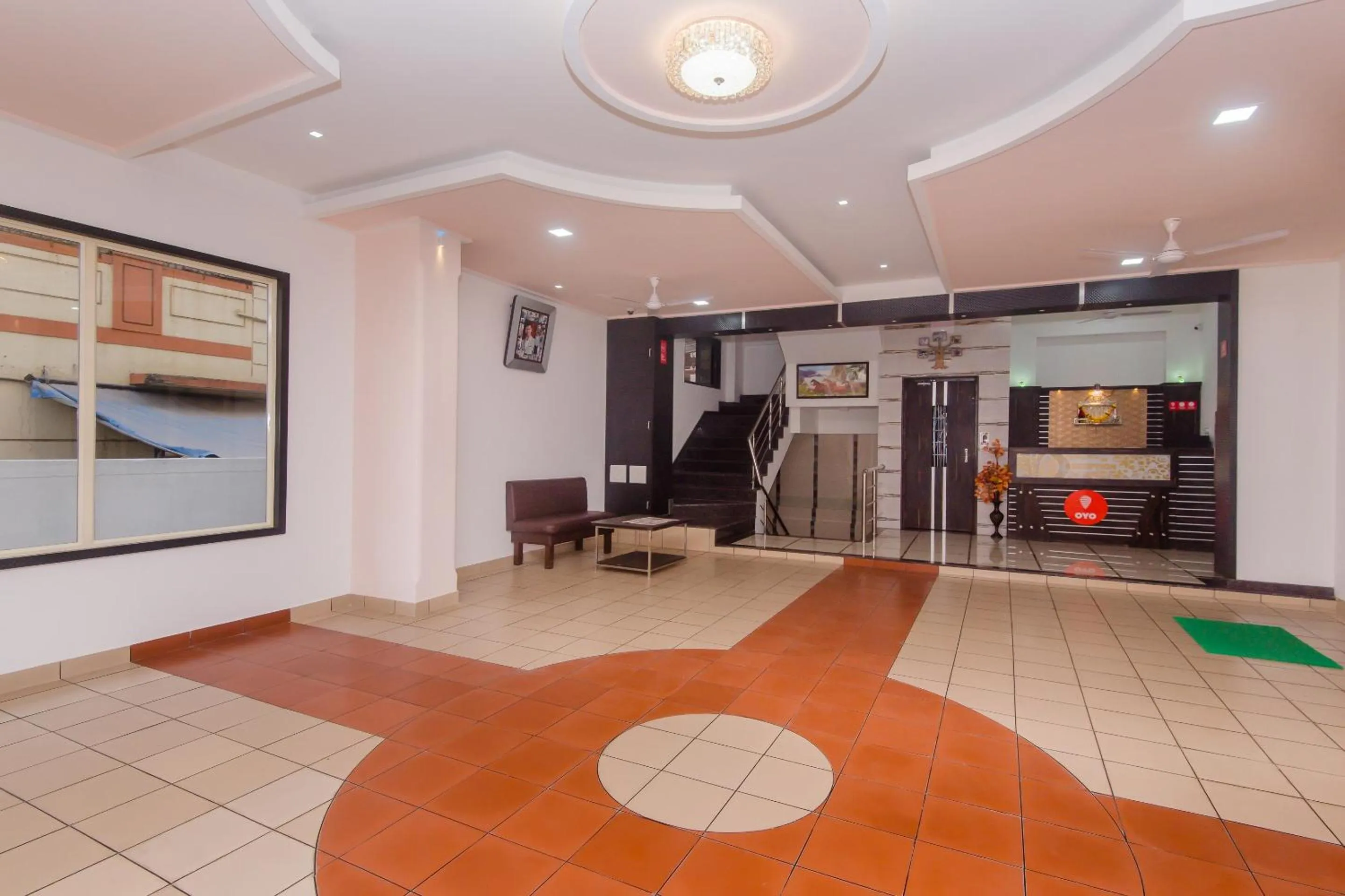 Lobby or reception in Hotel O Gems