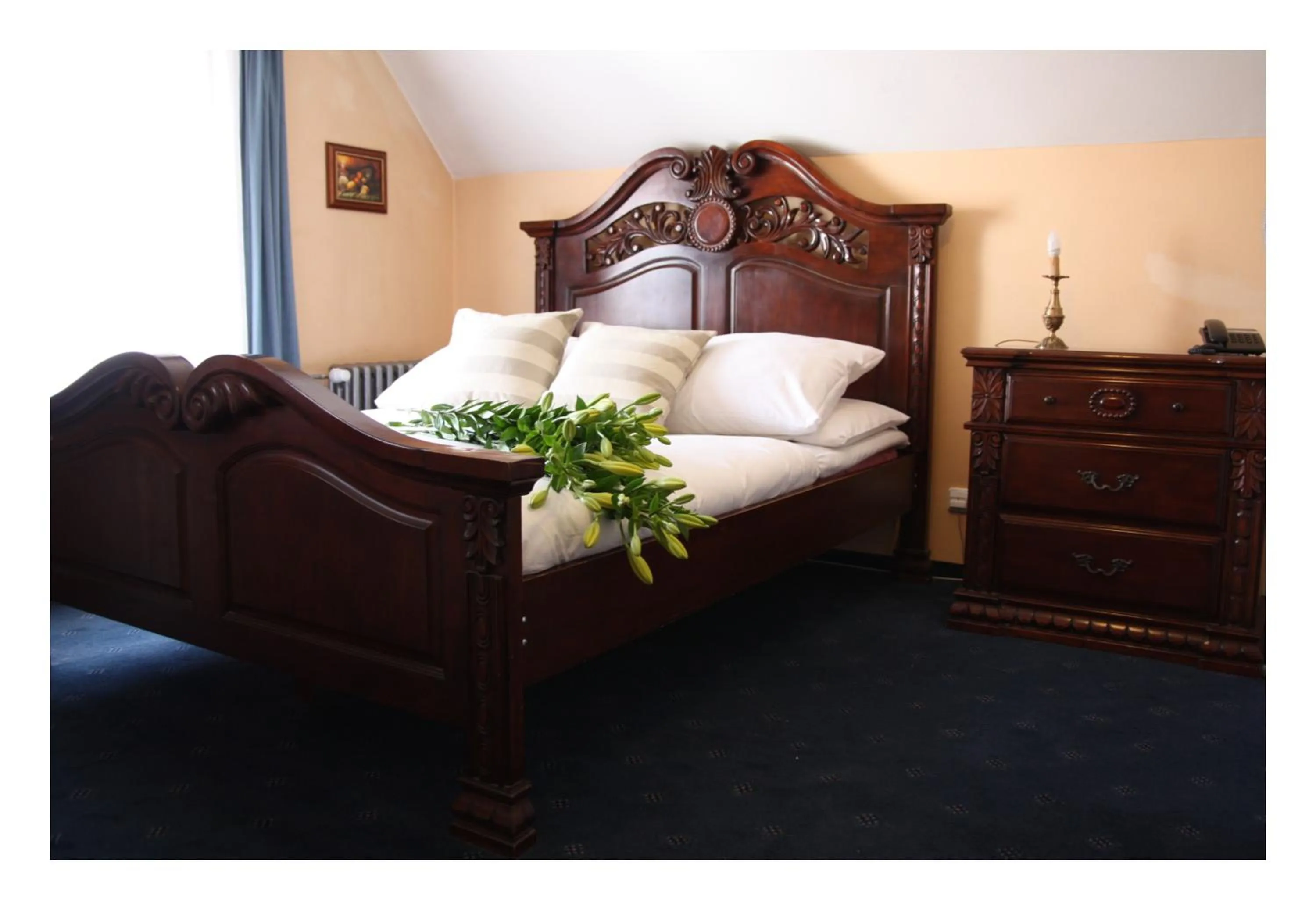 Bed in Prague Golden Age