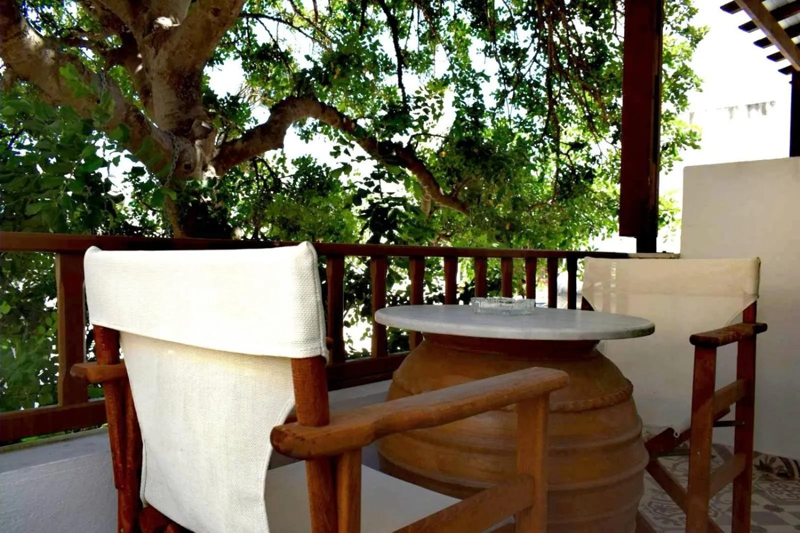 Garden view in Virginia Rooms