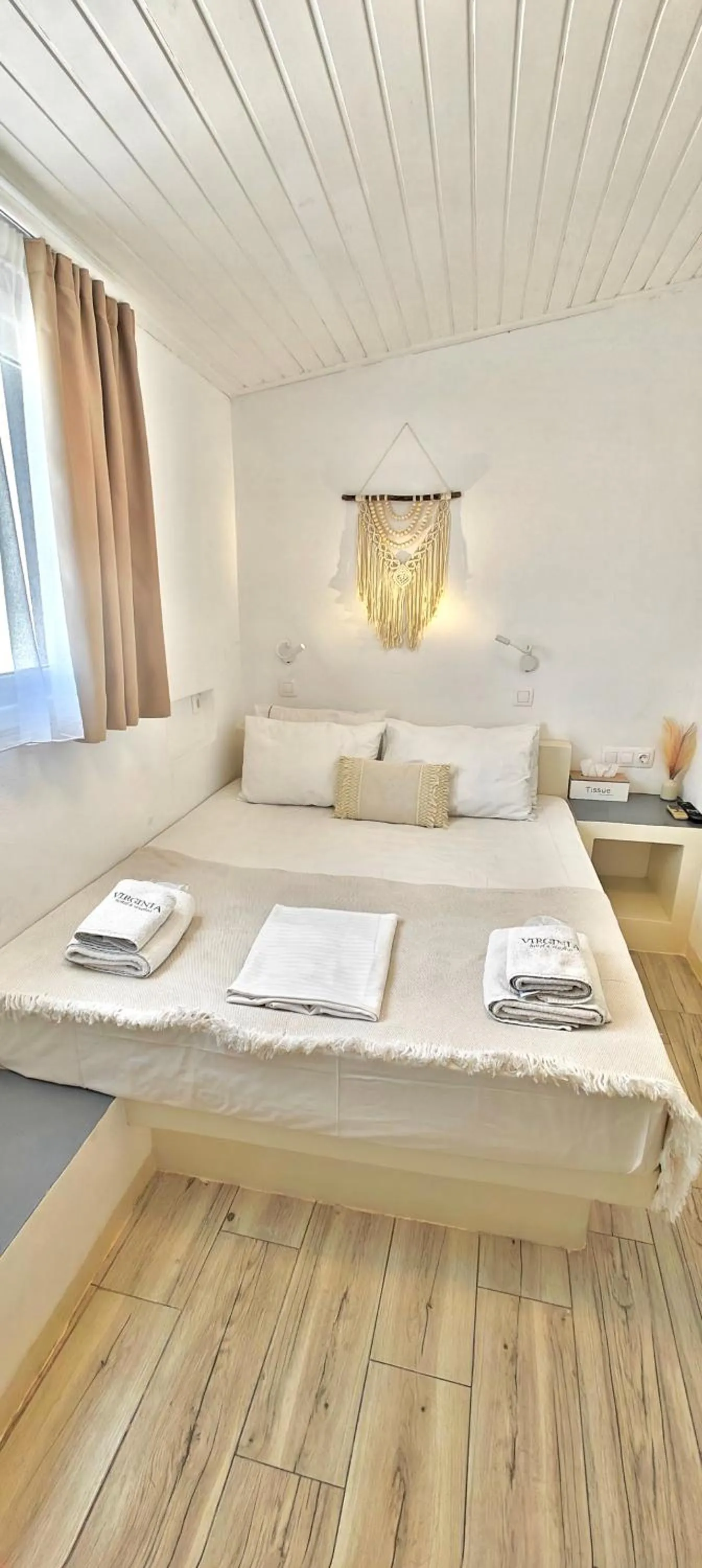 Bed in Tinos Heritage Plateia