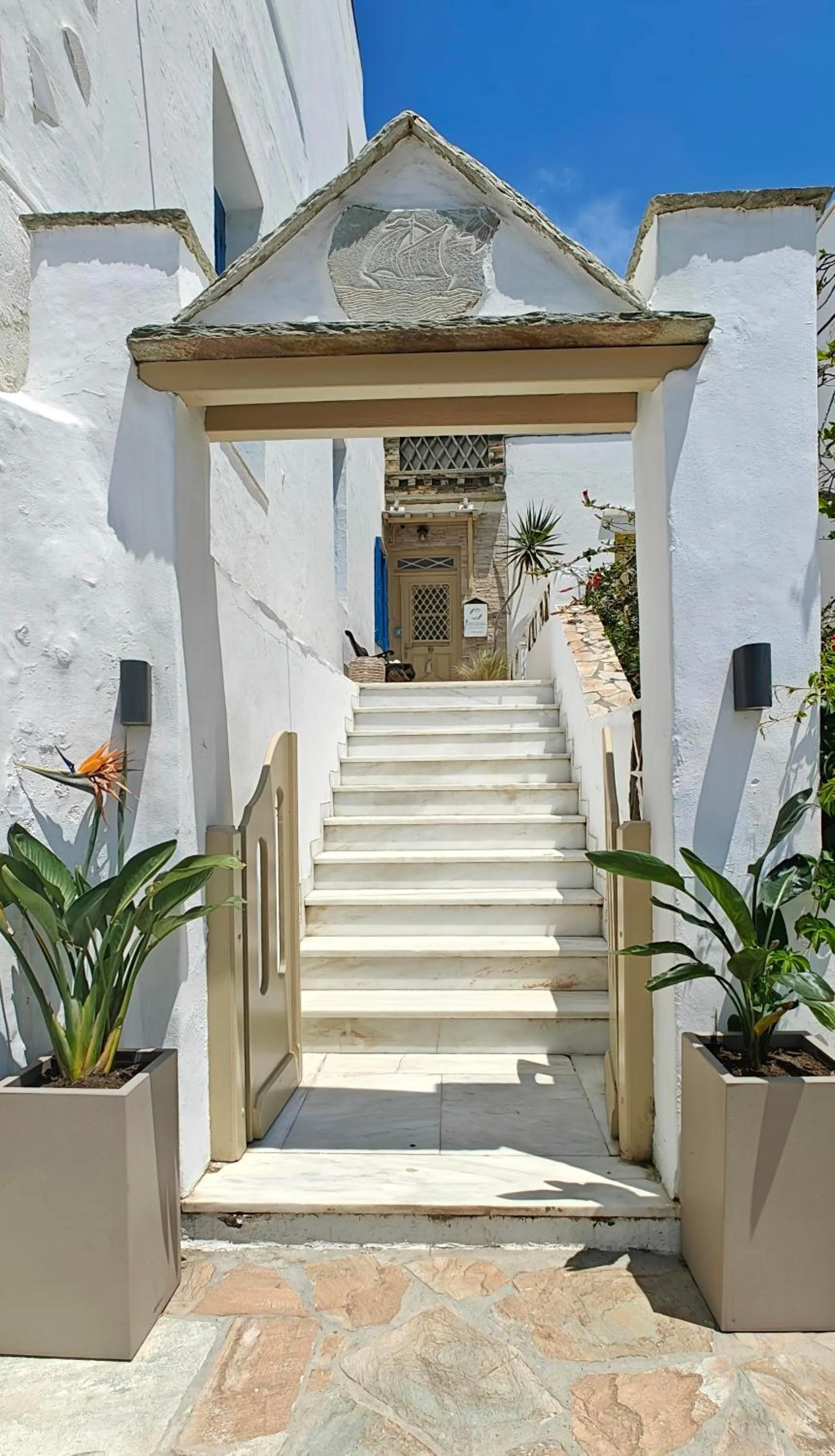 Property building in Tinos Heritage Plateia