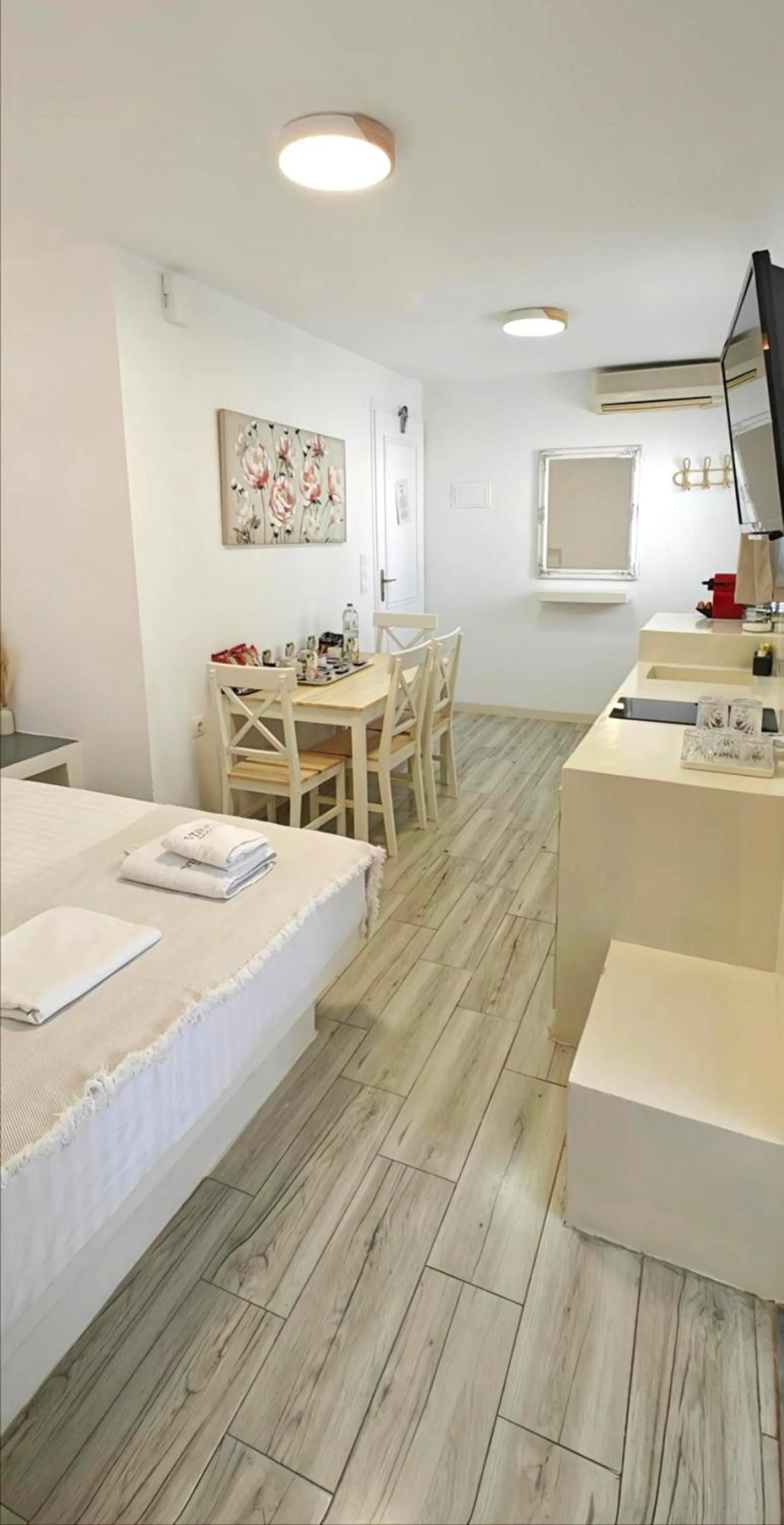 Tinos Heritage Plateia