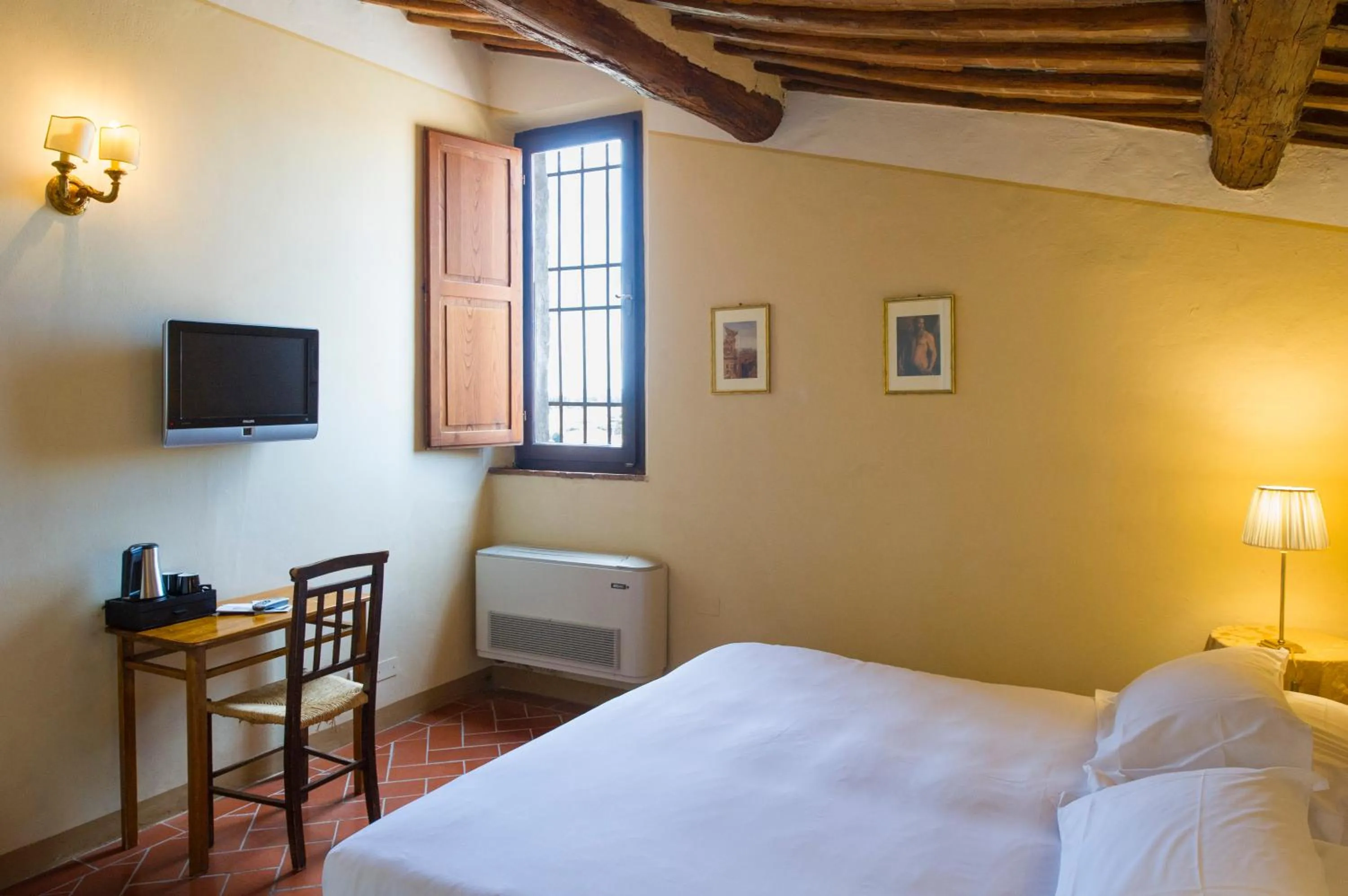 Photo of the whole room, Bed in Palazzo Ravizza