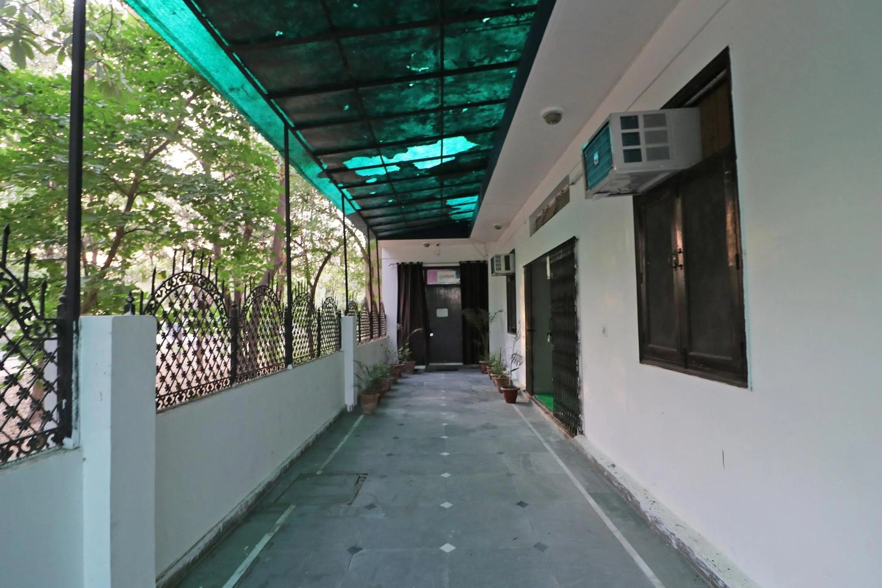 Lobby or reception in OYO Ooak Hotel