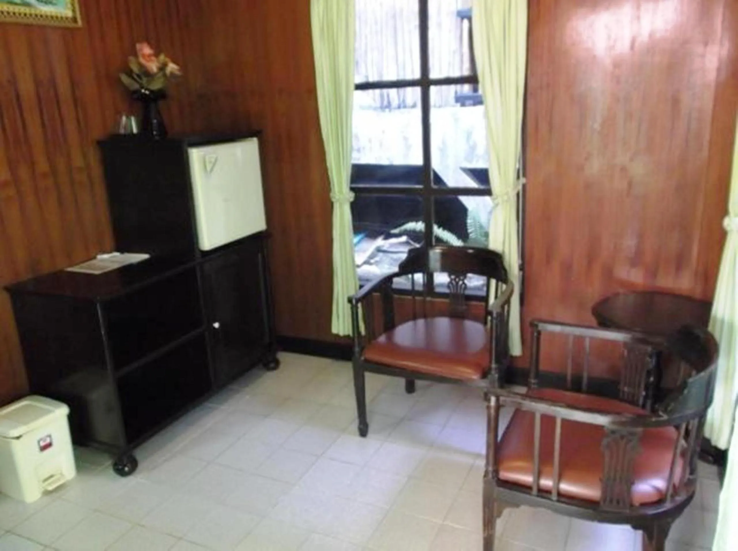 TV and multimedia in Sunrise Bungalow