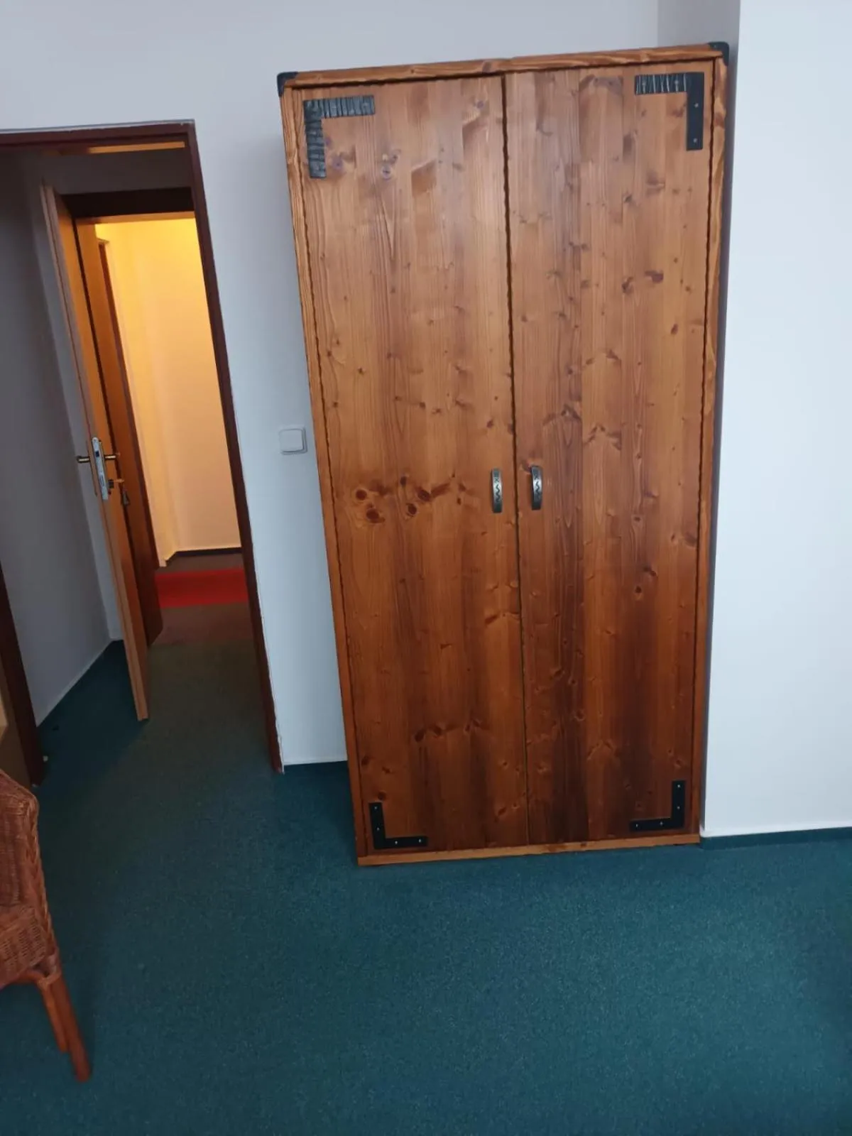 wardrobe in Hotel Dakol