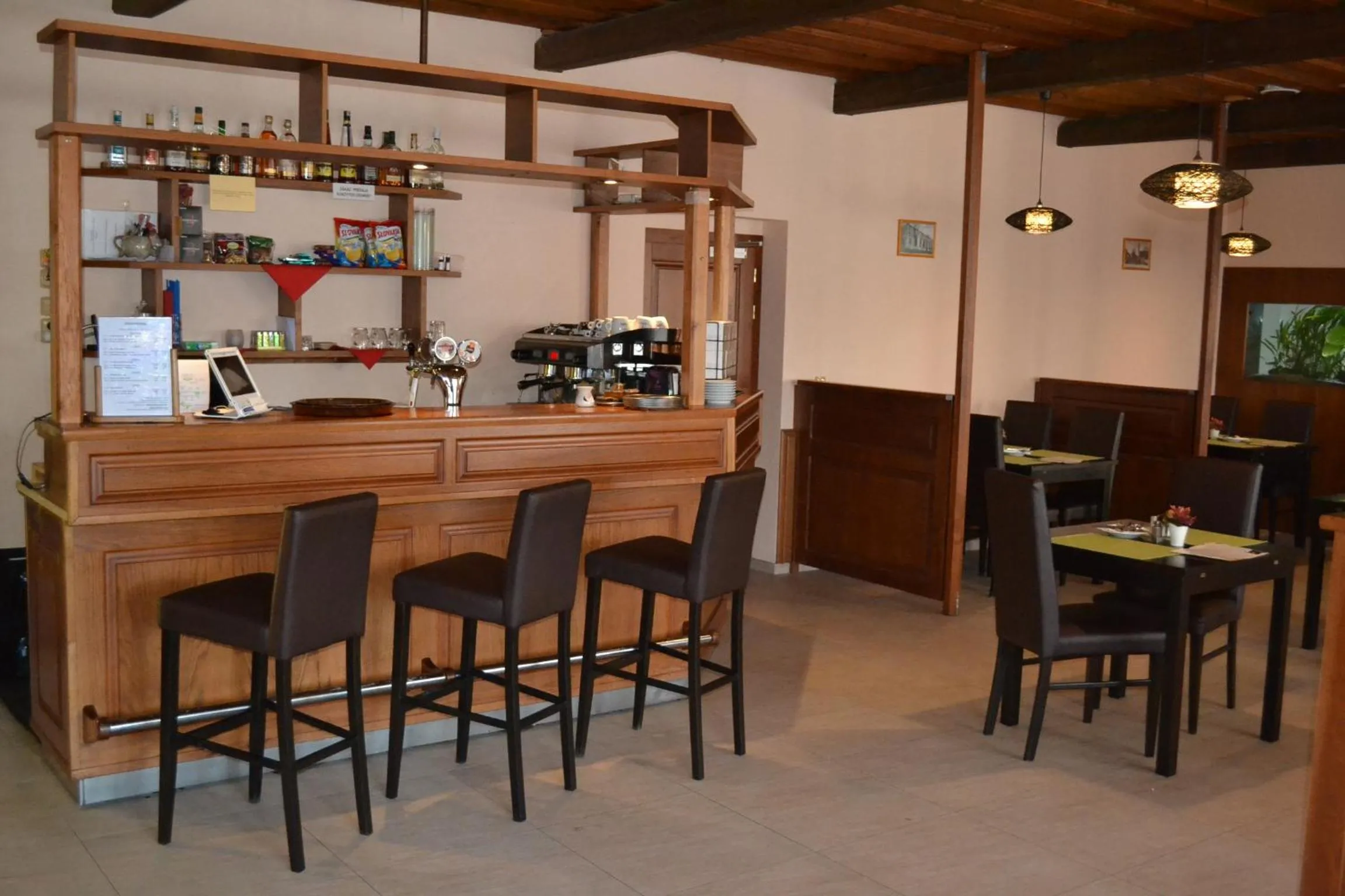 Restaurant/places to eat in Rusovský Penzión