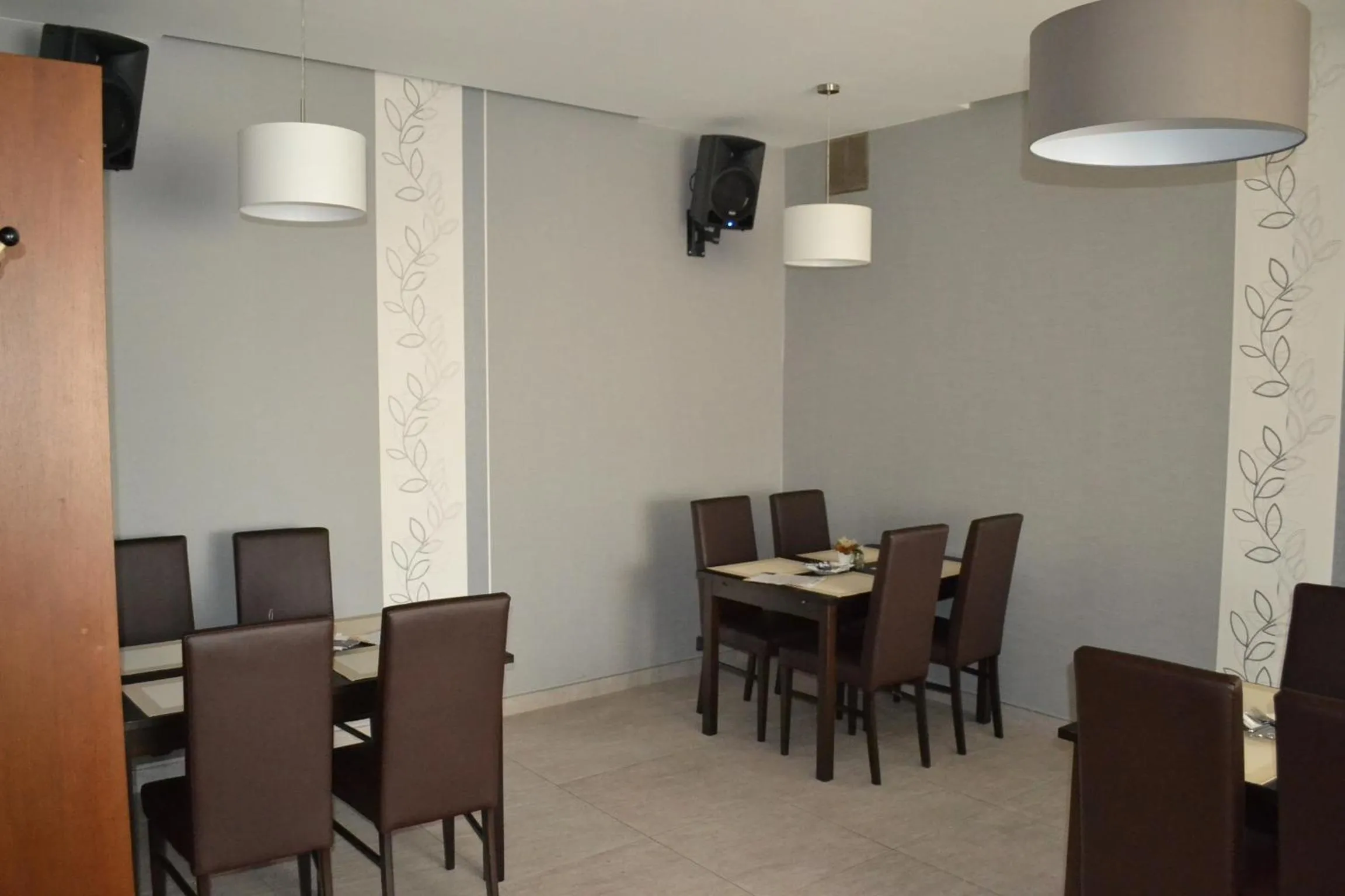 Restaurant/places to eat in Rusovský Penzión