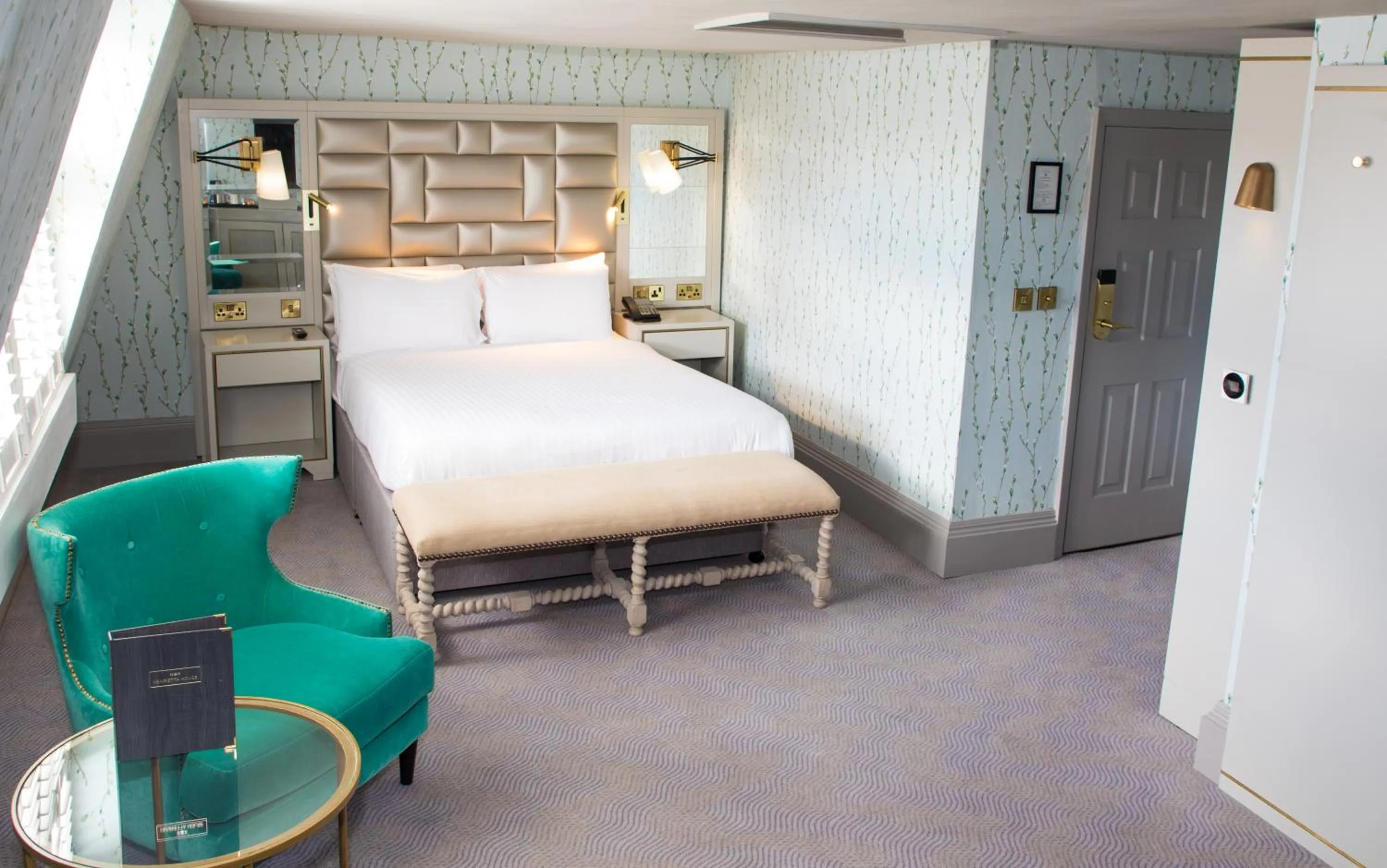 Bed in Henrietta House, a member of Radisson Individuals