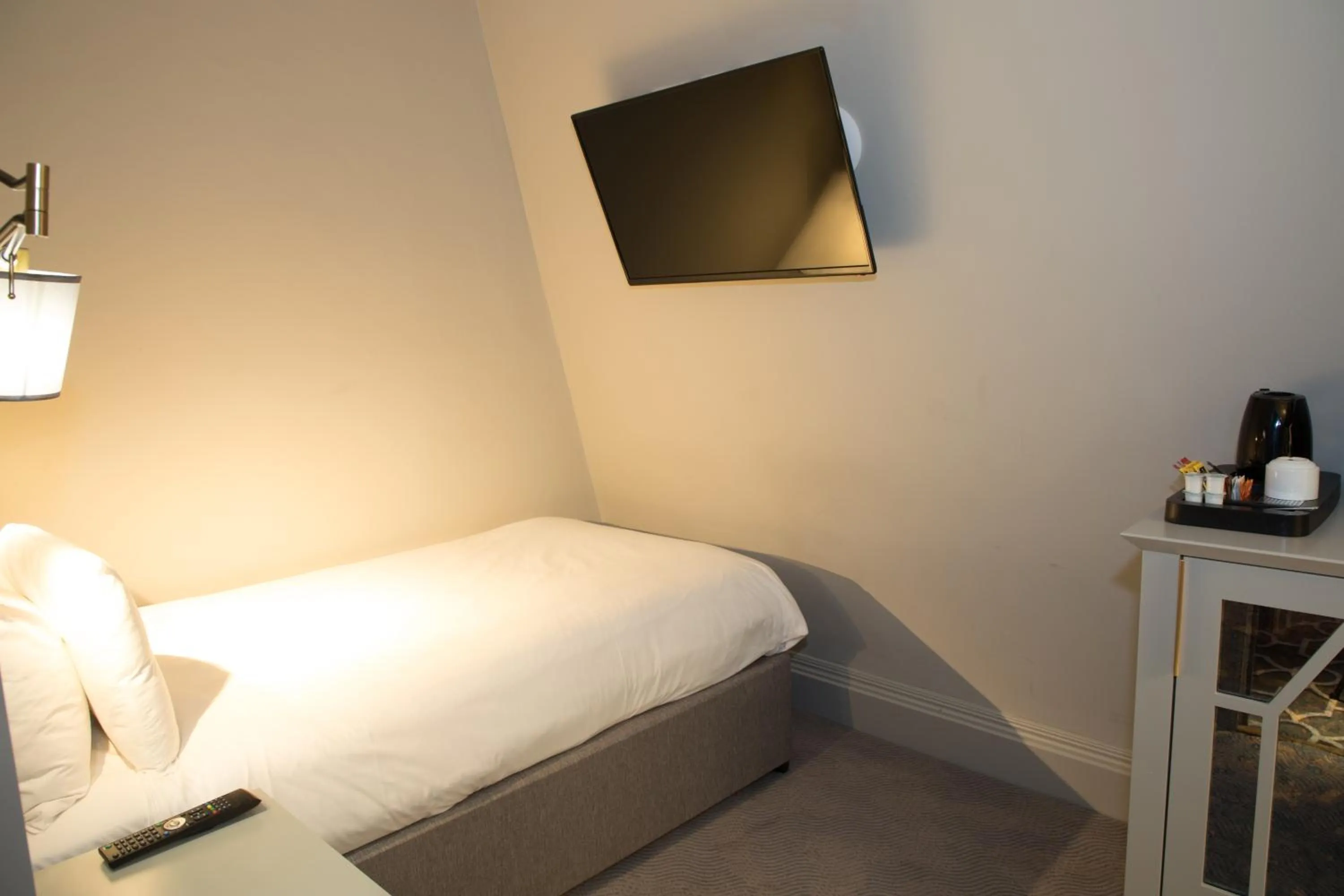 Bed in Henrietta House, a member of Radisson Individuals