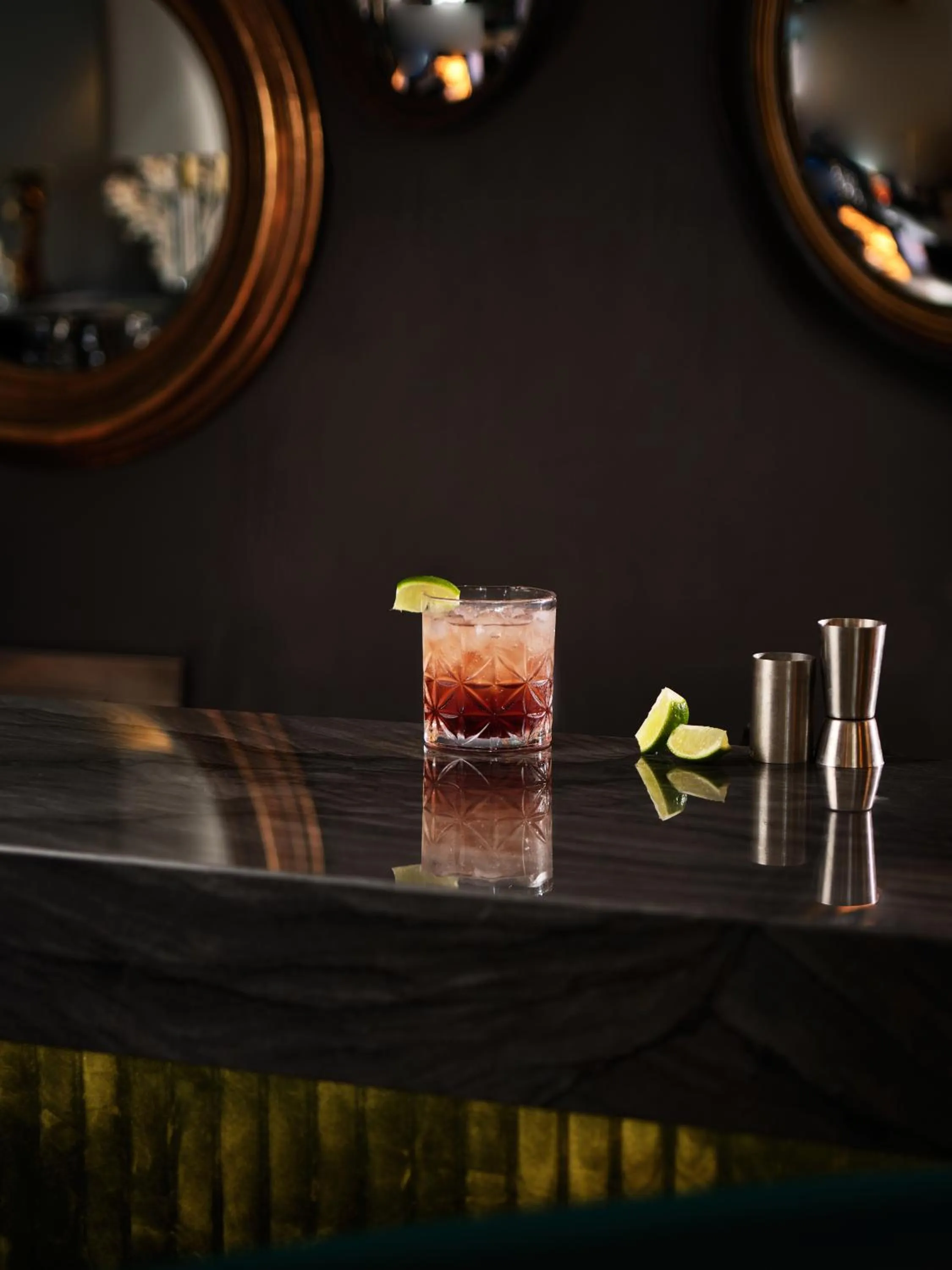 Lounge or bar in Henrietta House, a member of Radisson Individuals