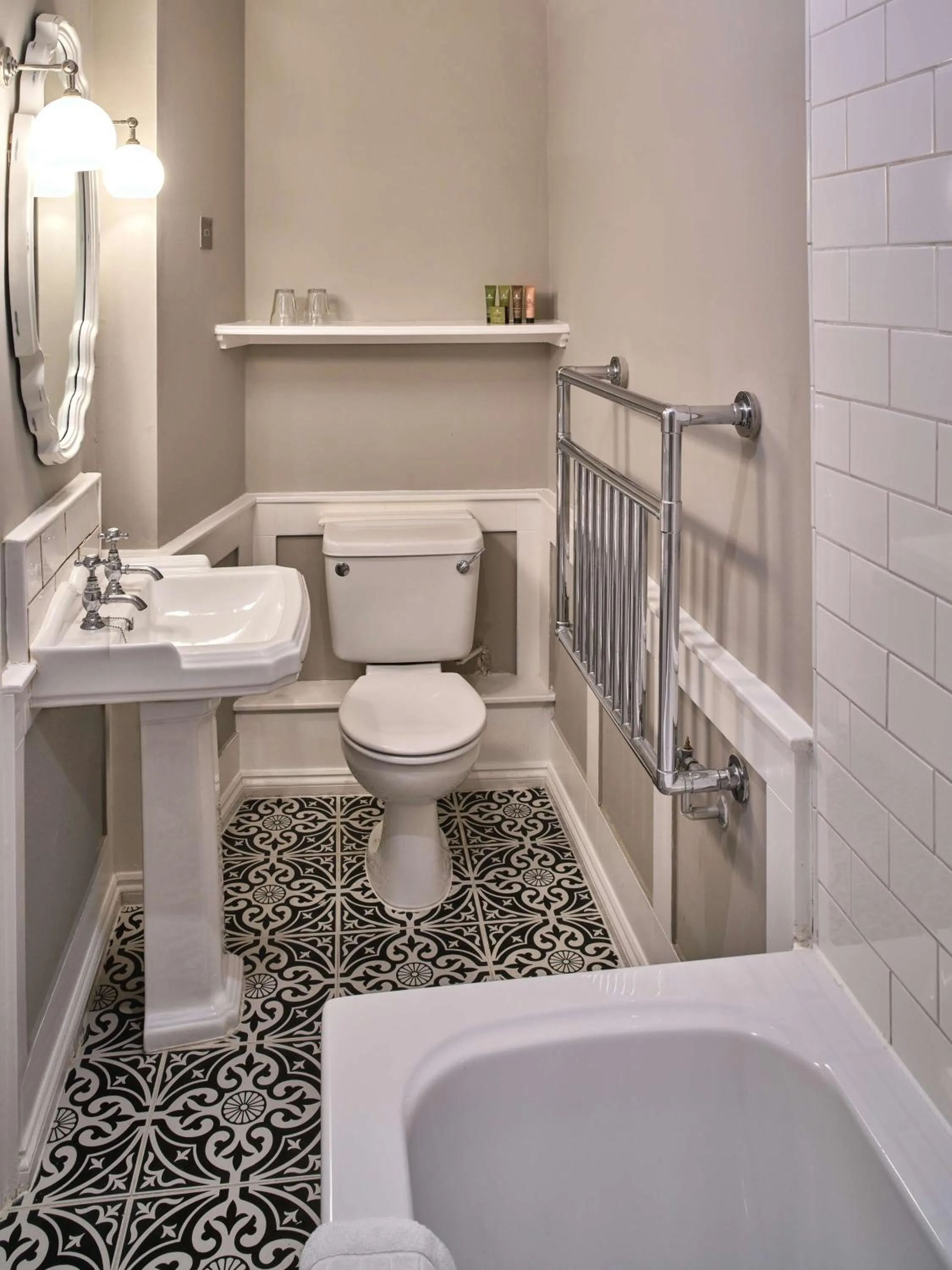 Bathroom in Henrietta House, a member of Radisson Individuals