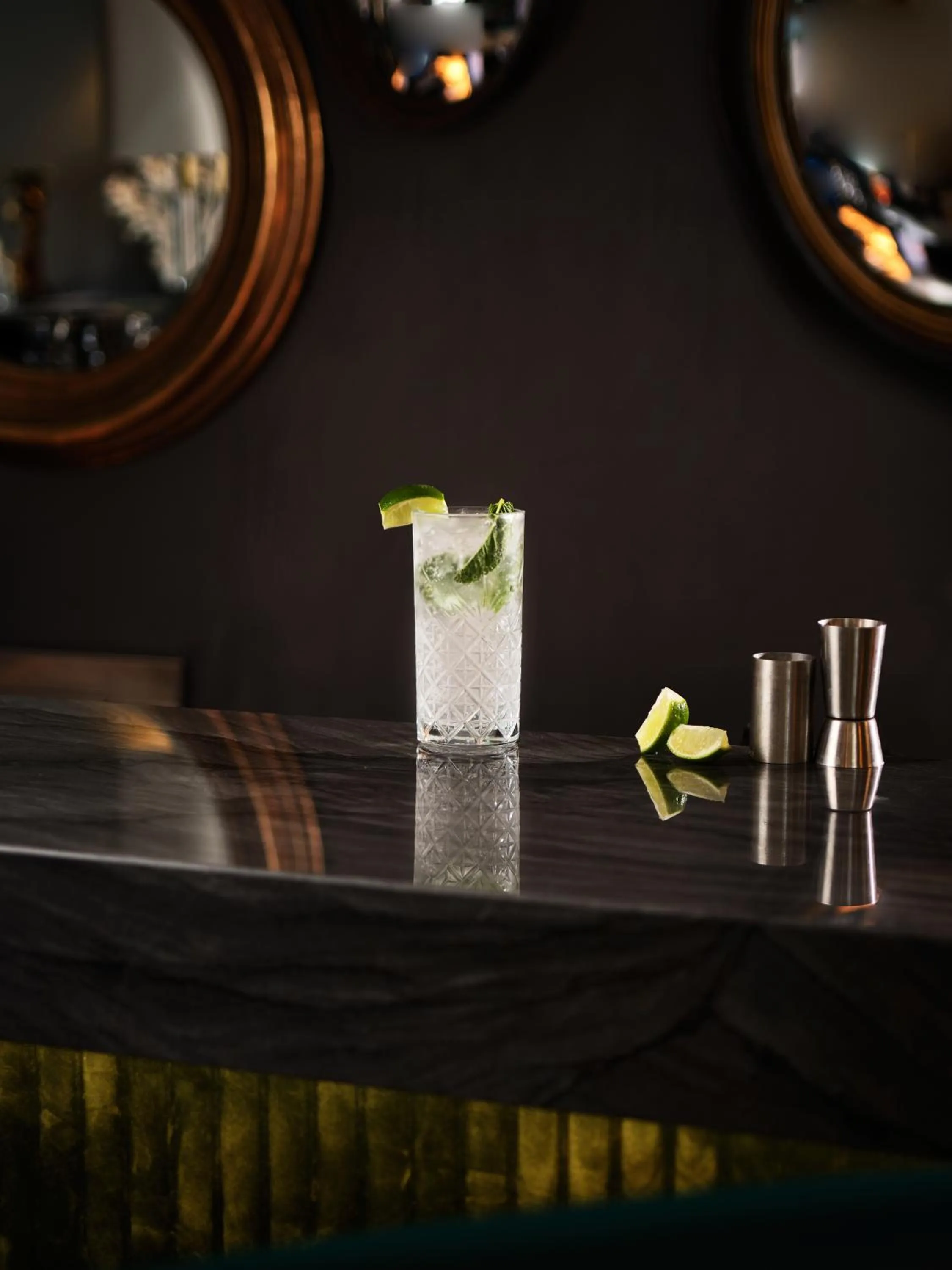 Lounge or bar in Henrietta House, a member of Radisson Individuals