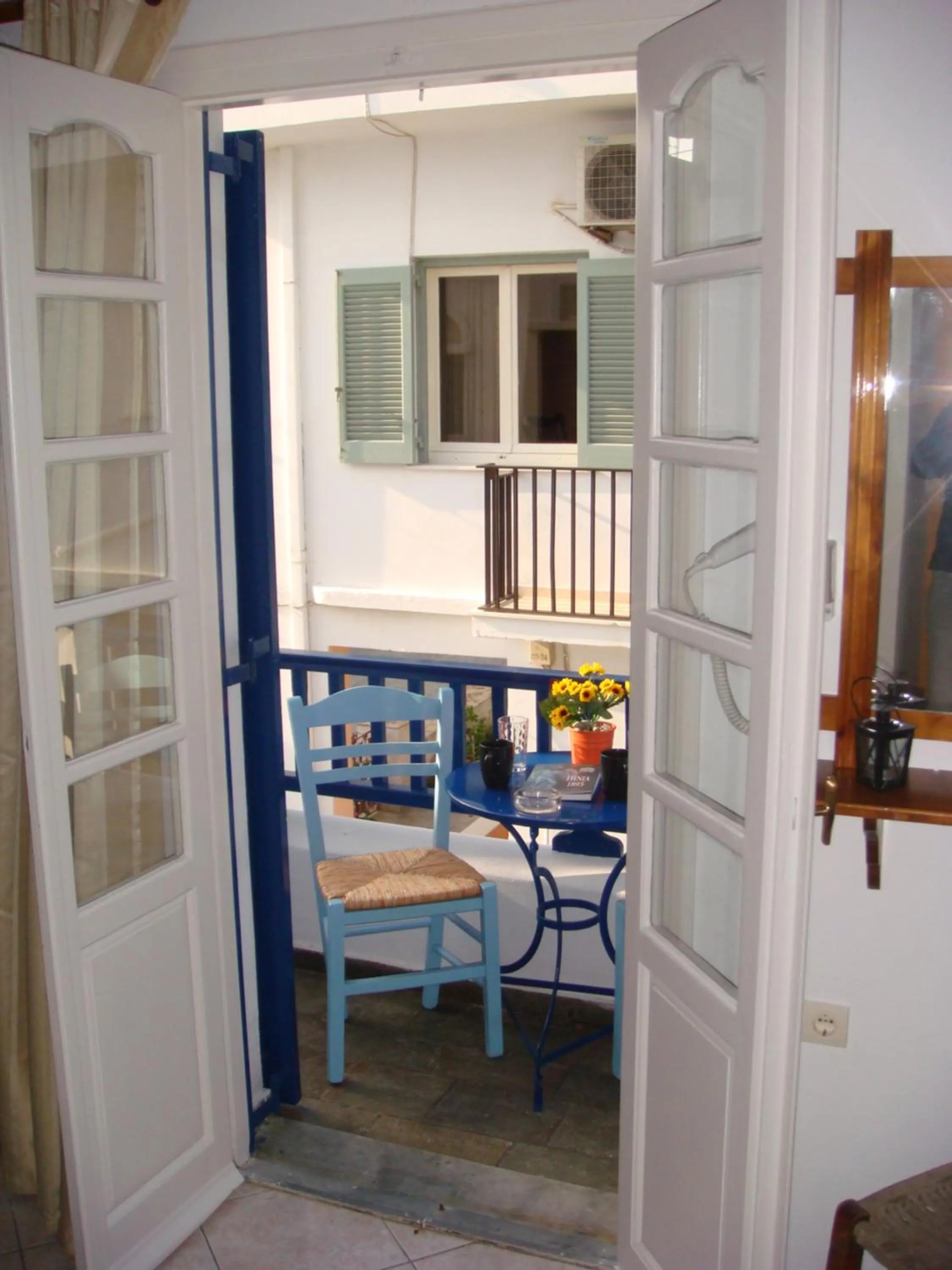 Balcony/Terrace in Boussetil Rooms CapAnMat