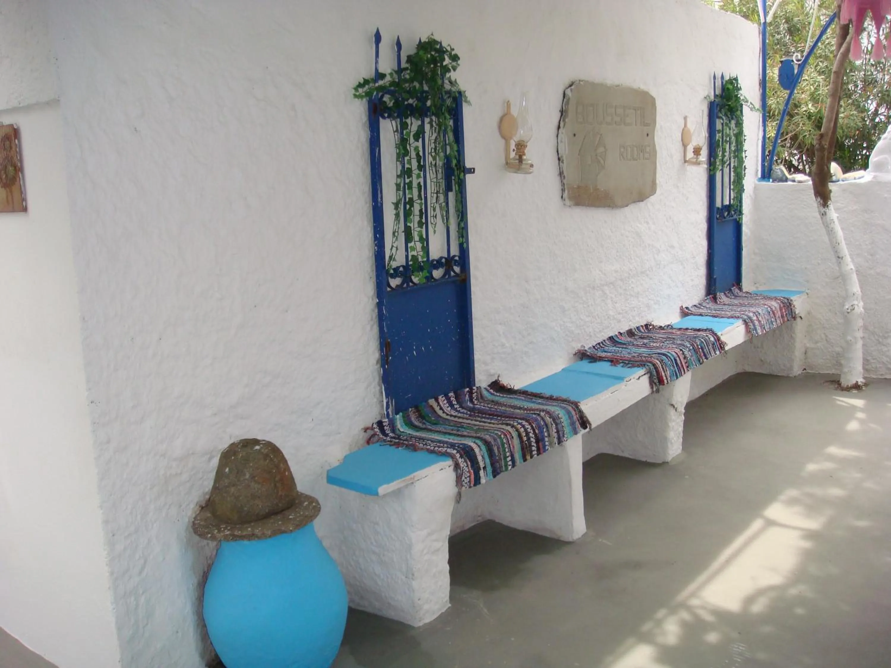 Day in Boussetil Rooms CapAnMat