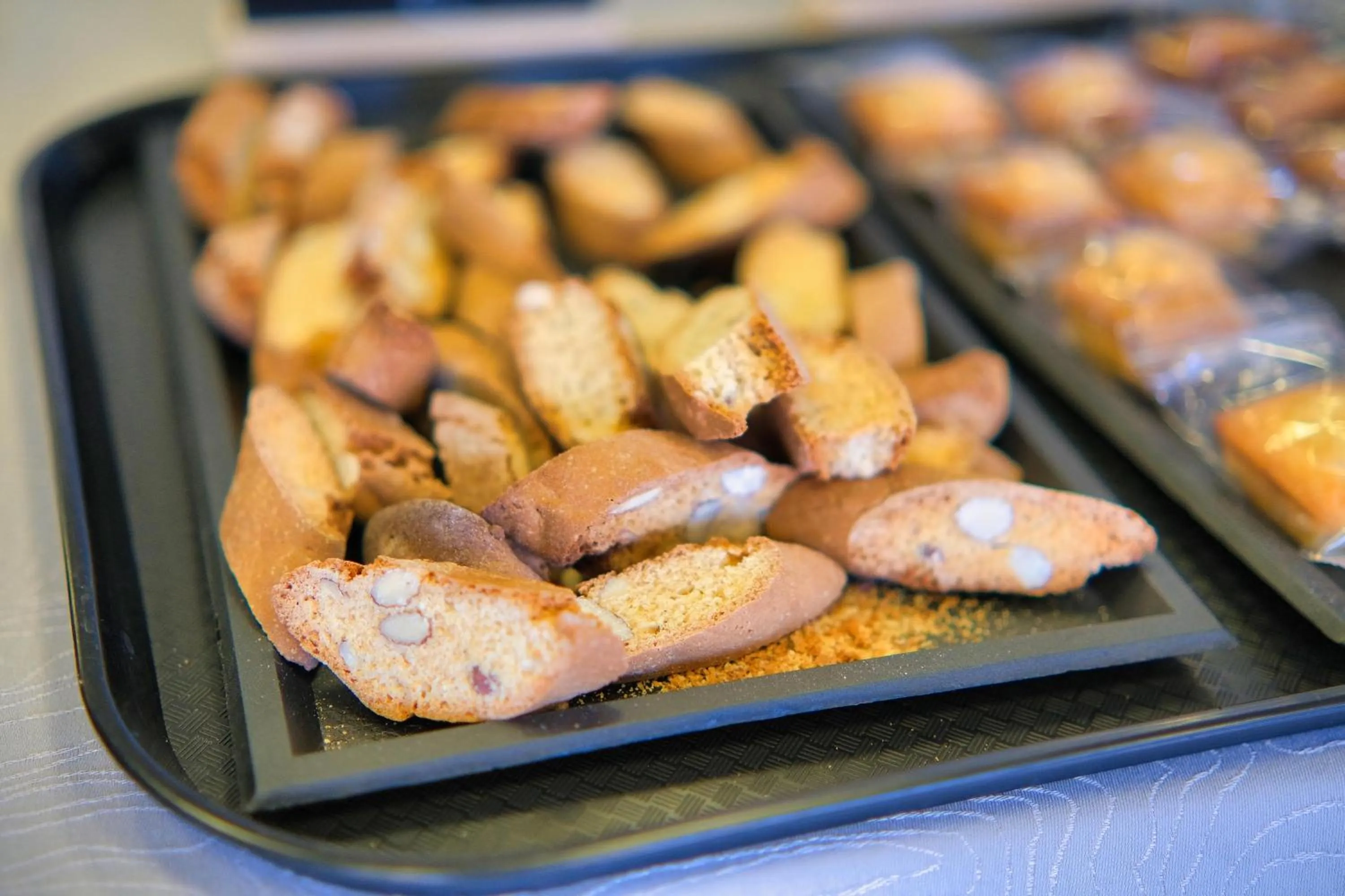 Food and drinks in Cit'Hotel des 2 Golfs