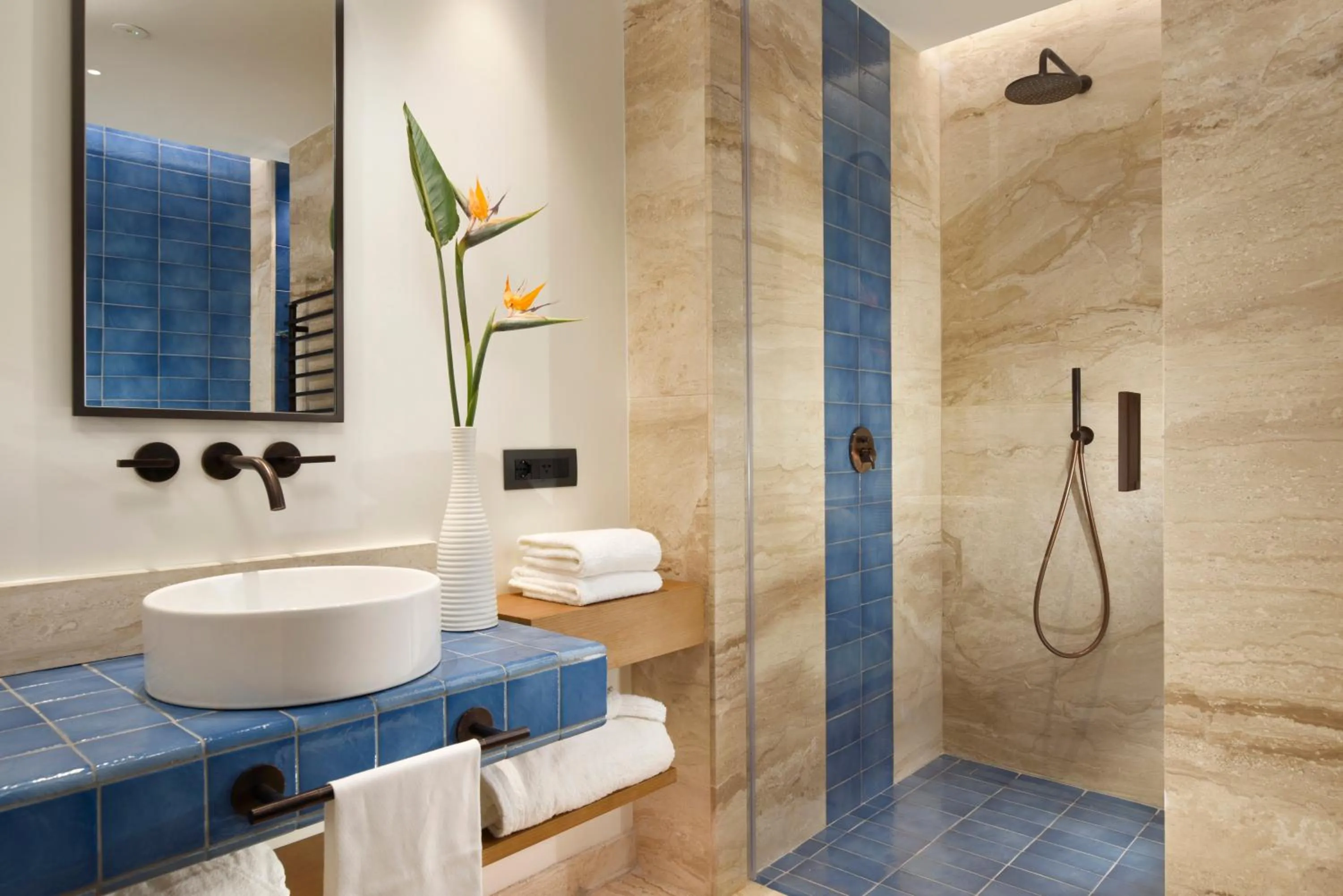 Shower in Ara Maris Hotel & Spa