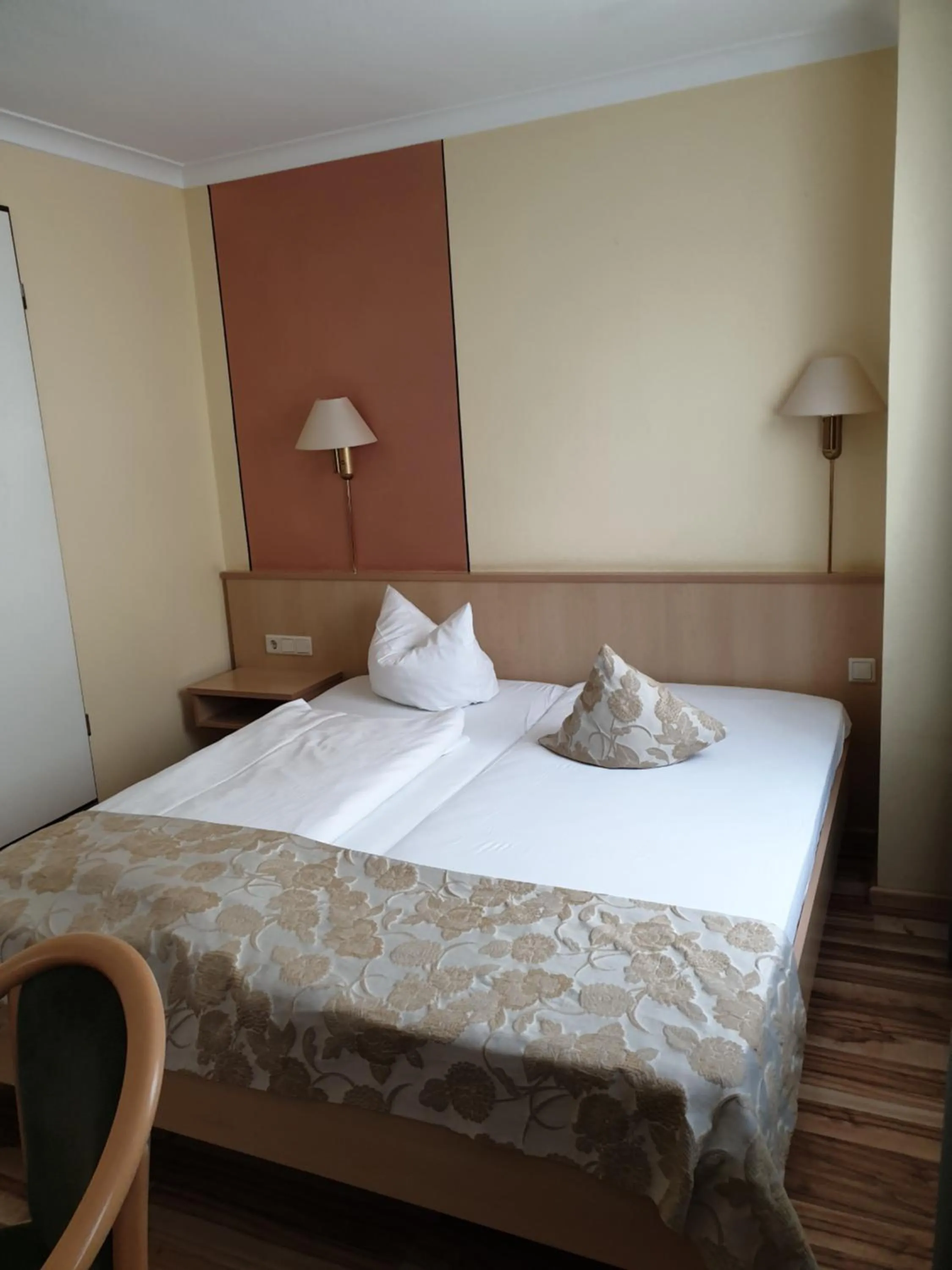 Photo of the whole room in Traditionsgasthof Grüner Baum