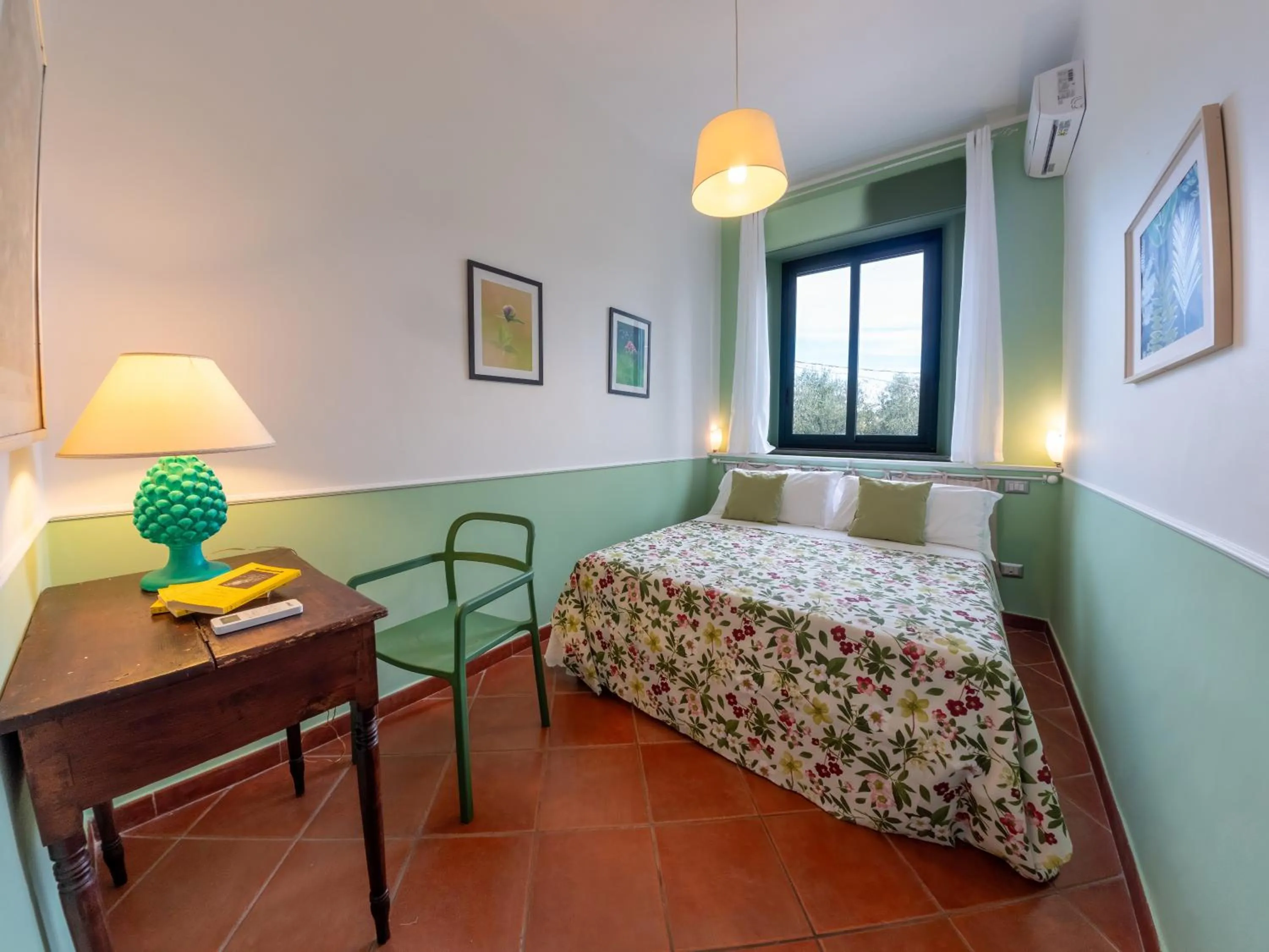 Balcony/Terrace, Bed in Villa delle Palme