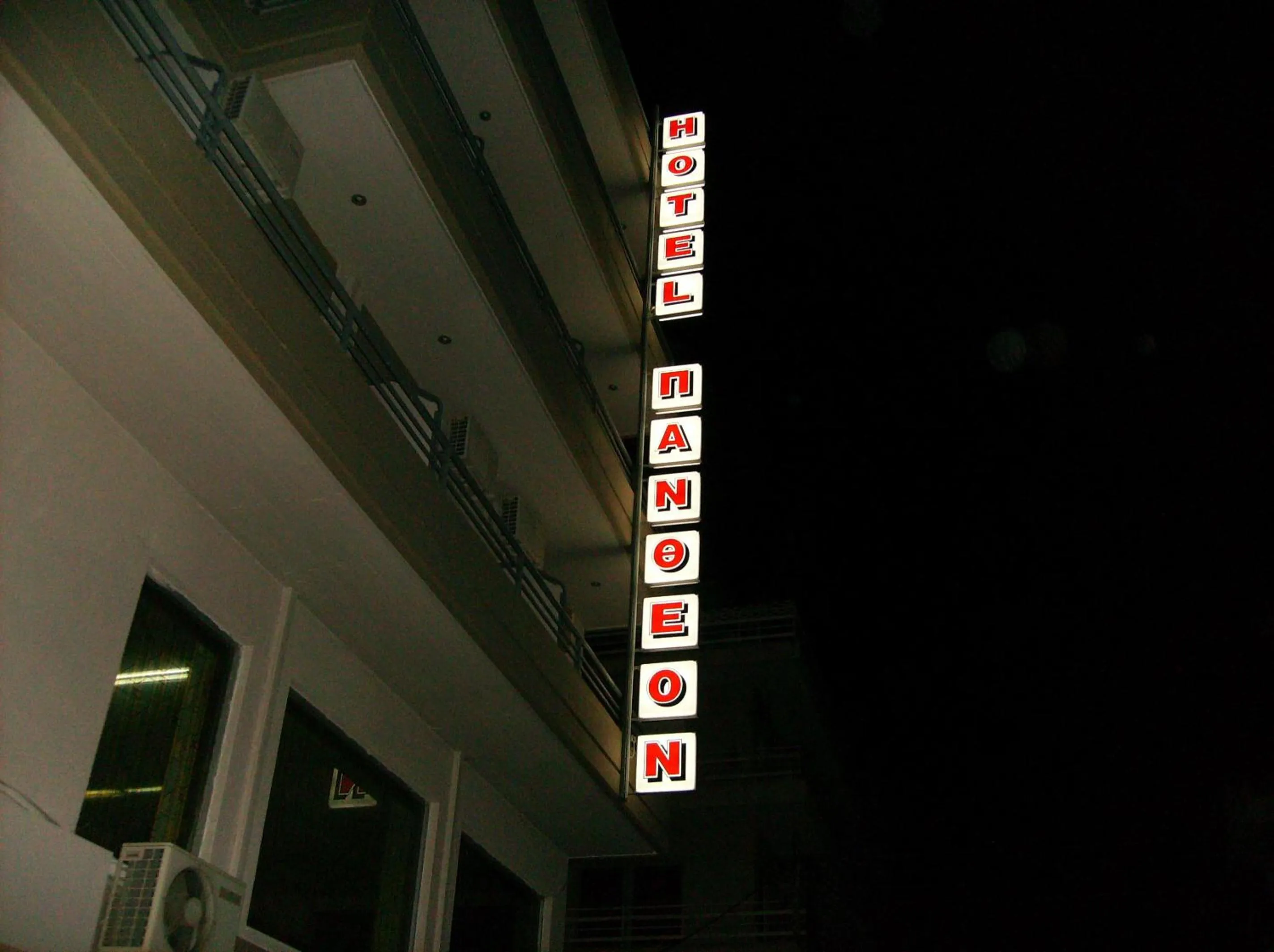 Property building in Hotel Pantheon