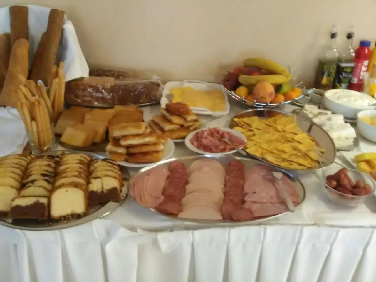 Food and drinks in Hotel Pantheon