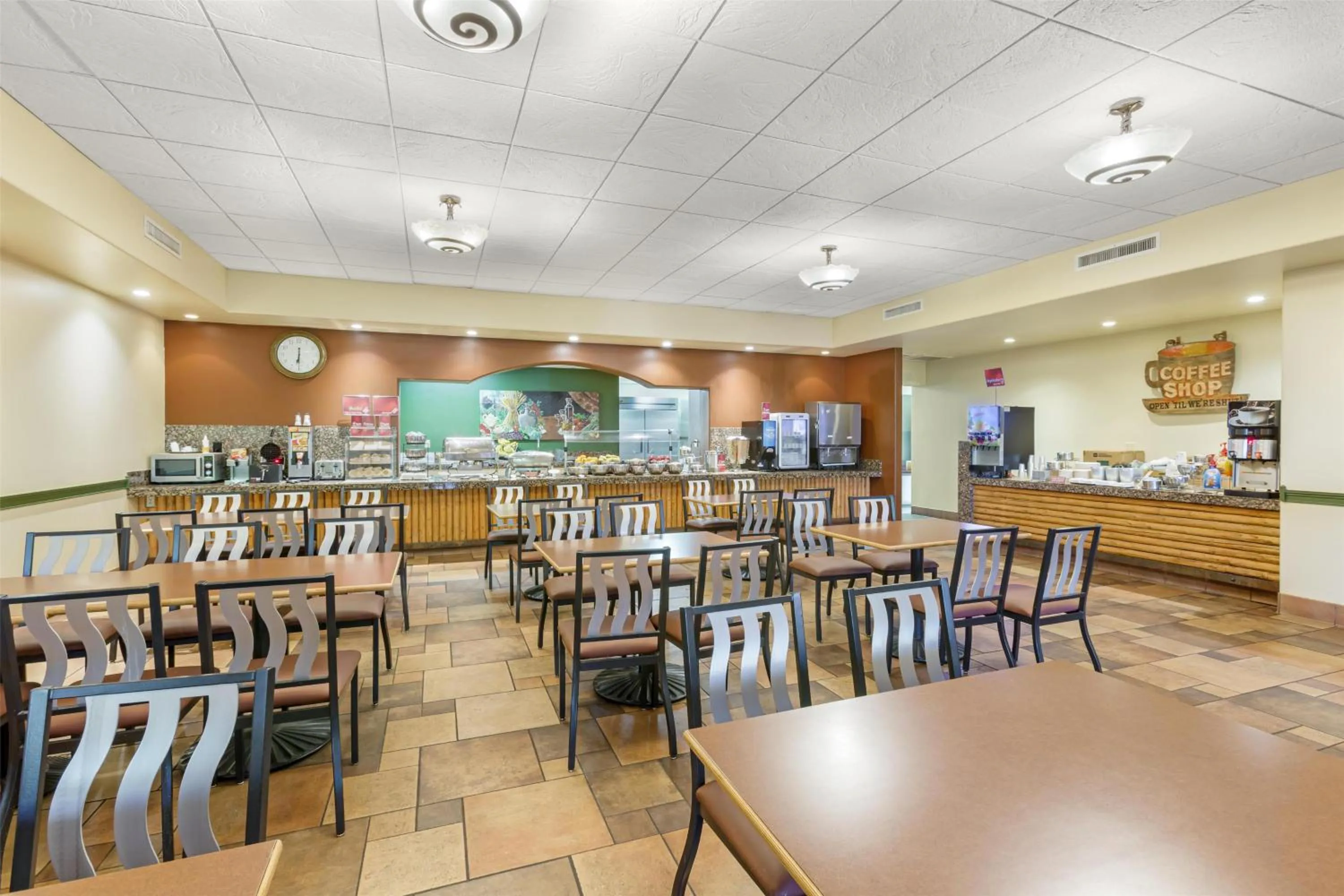 Breakfast in Best Western Plus Arroyo Roble Hotel & Creekside Villas