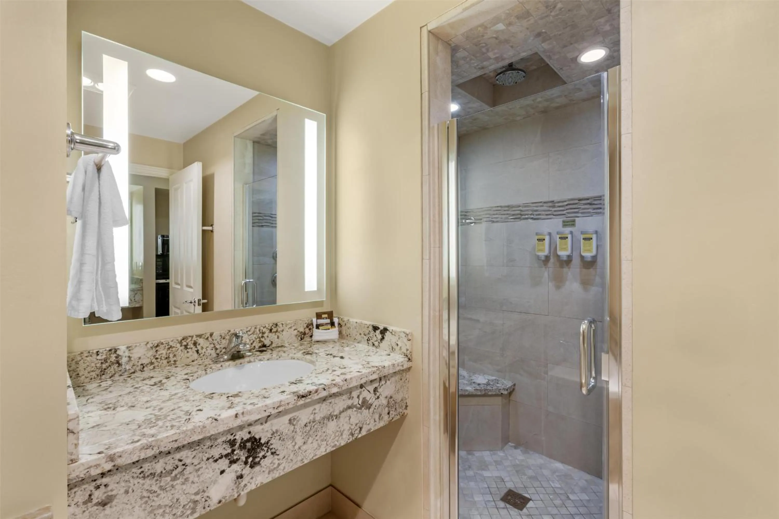 Bathroom in Best Western Plus Arroyo Roble Hotel & Creekside Villas