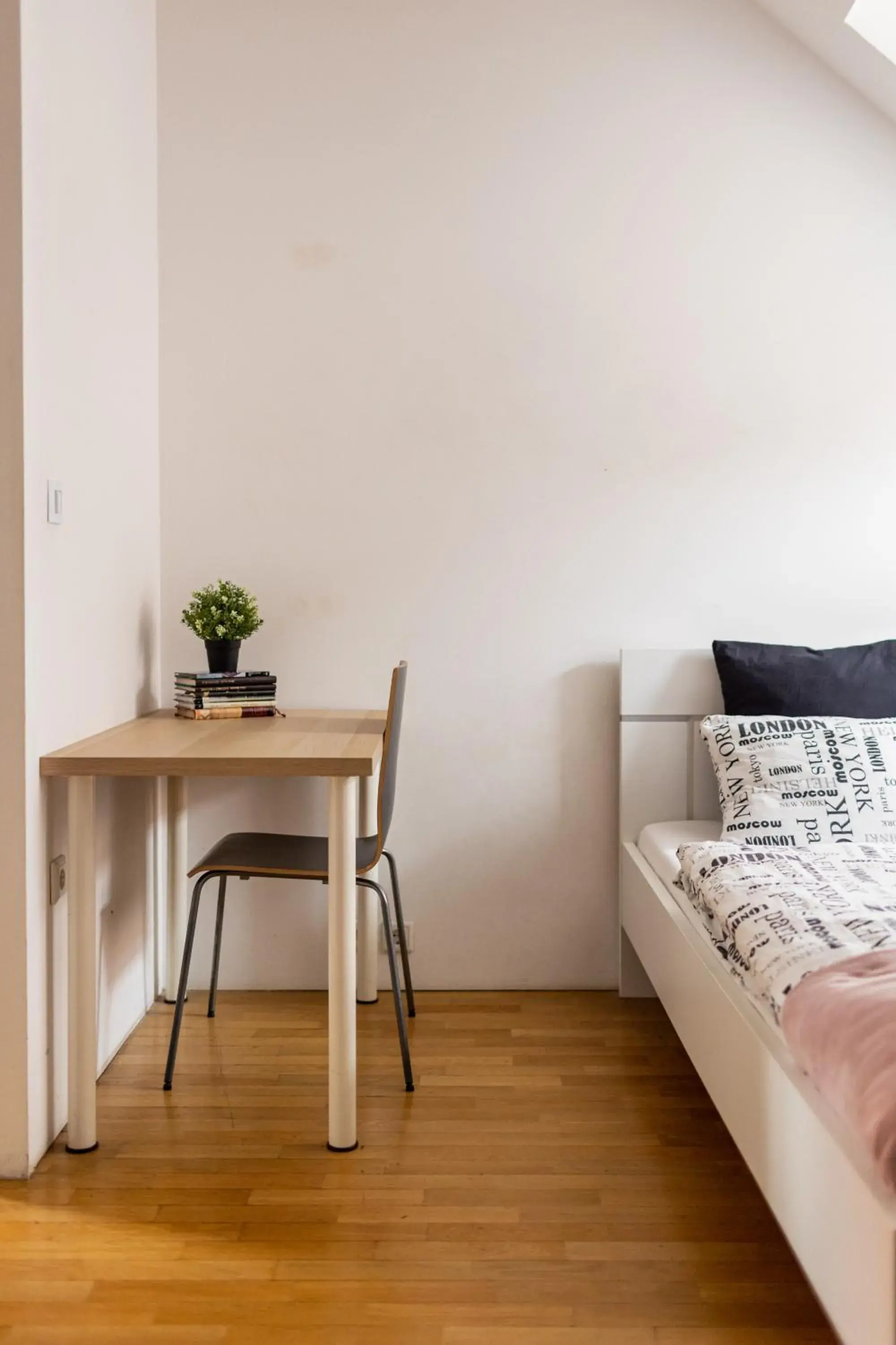 Family Room with Shared Bathroom in Cukrarna Guest Accommodation Family Room with Shared Bathroom in Cukrarna Guest Accommodation