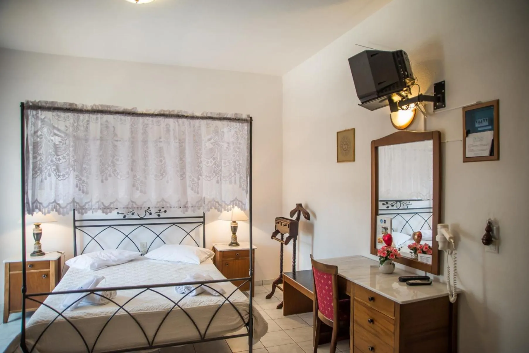 Bedroom in Grikos Hotel