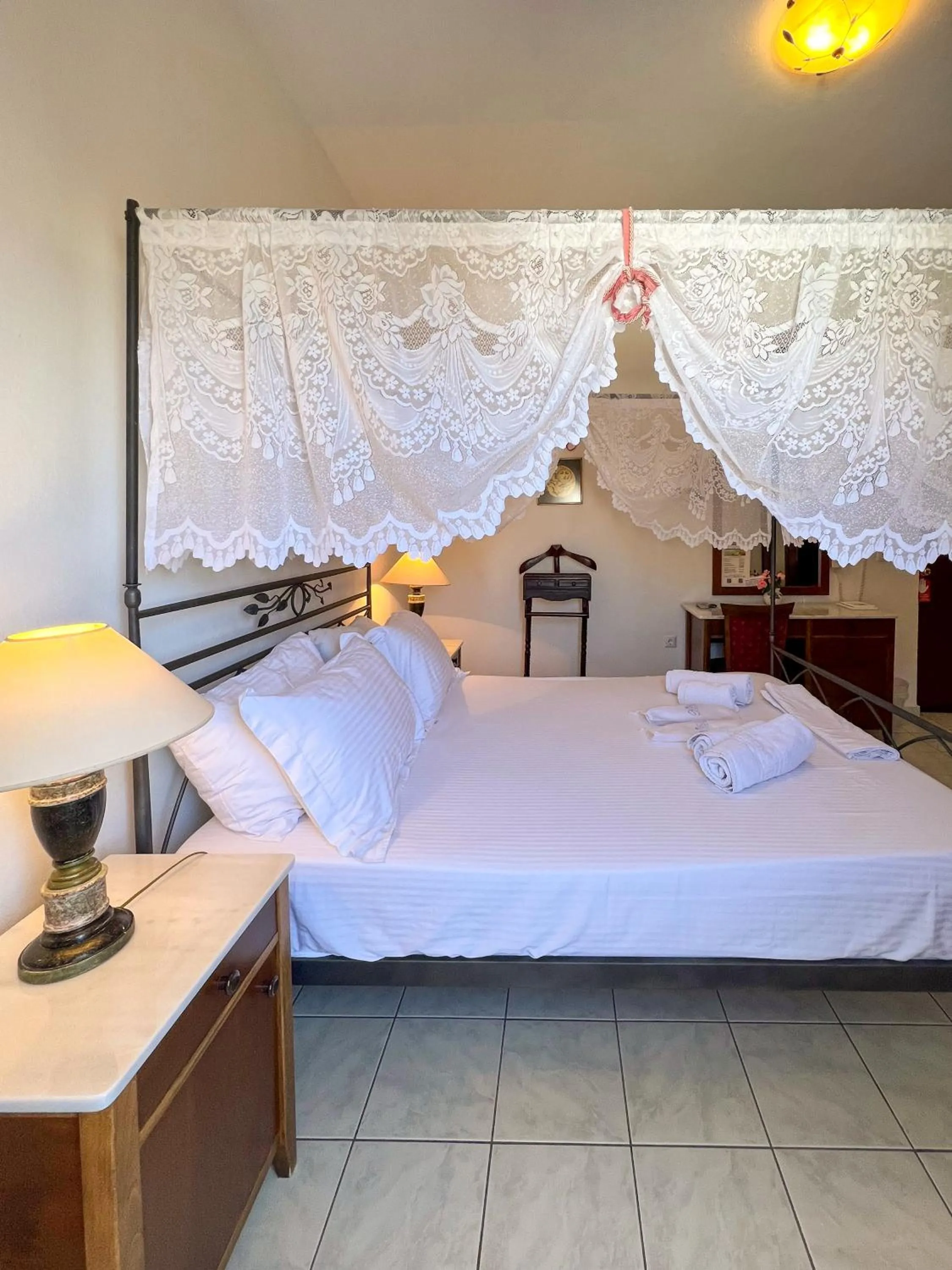 Bedroom in Grikos Hotel