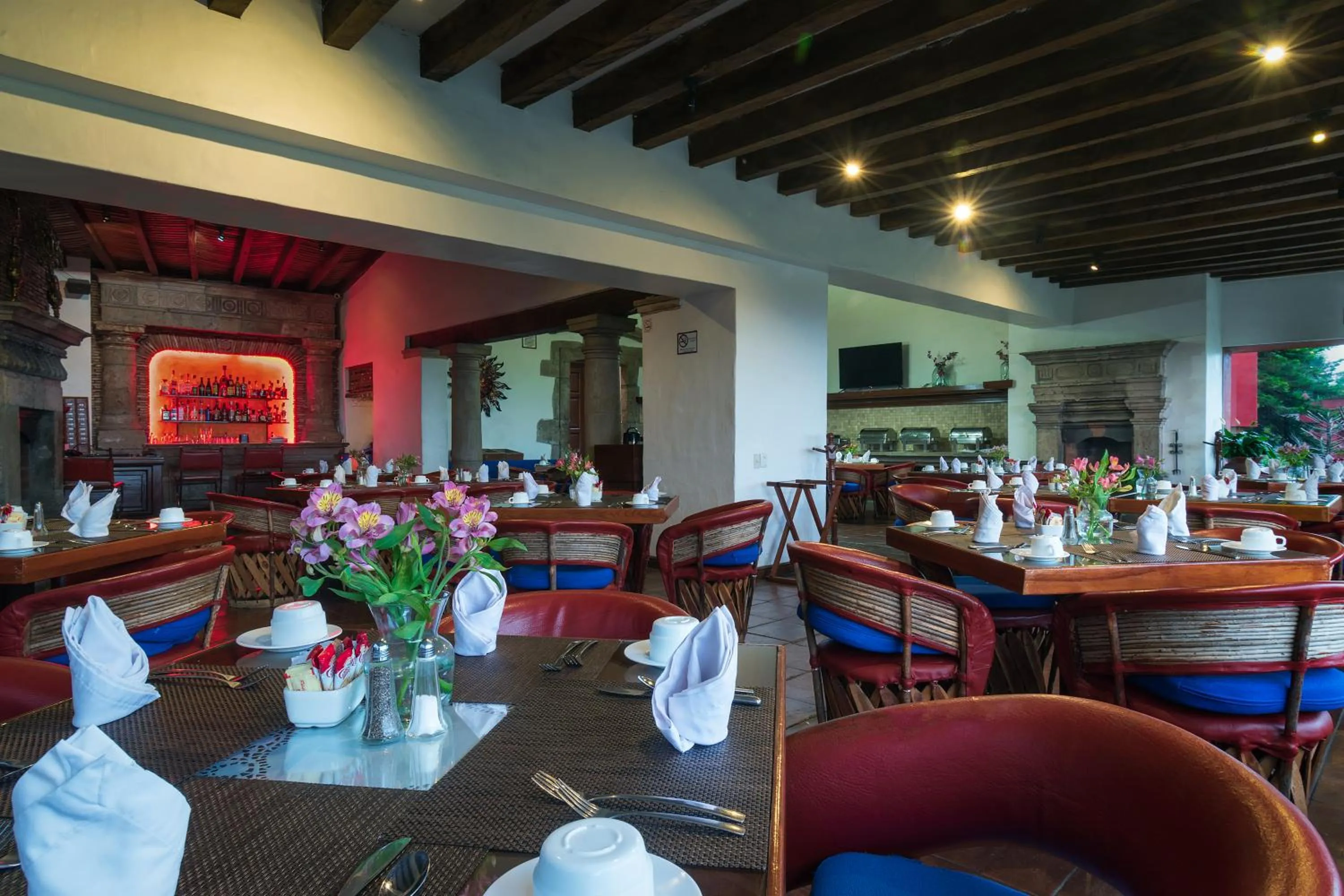 Restaurant/places to eat in Villa San Jose Hotel & Suites