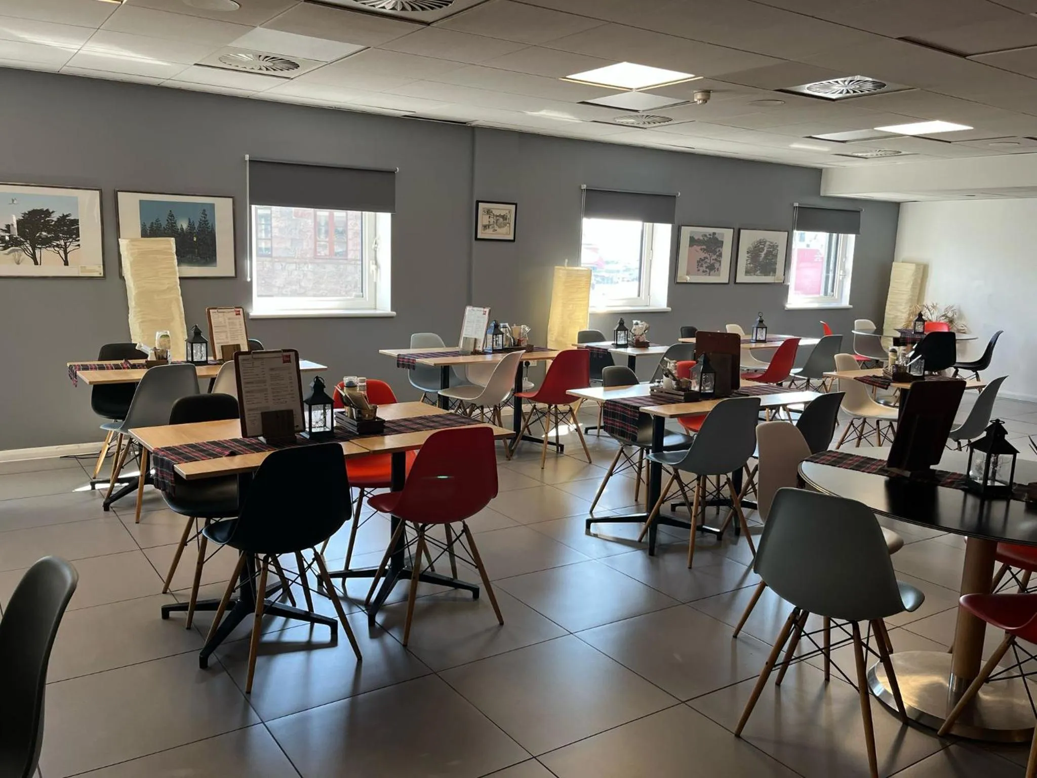 Restaurant/places to eat in ibis Aberdeen Centre – Quayside