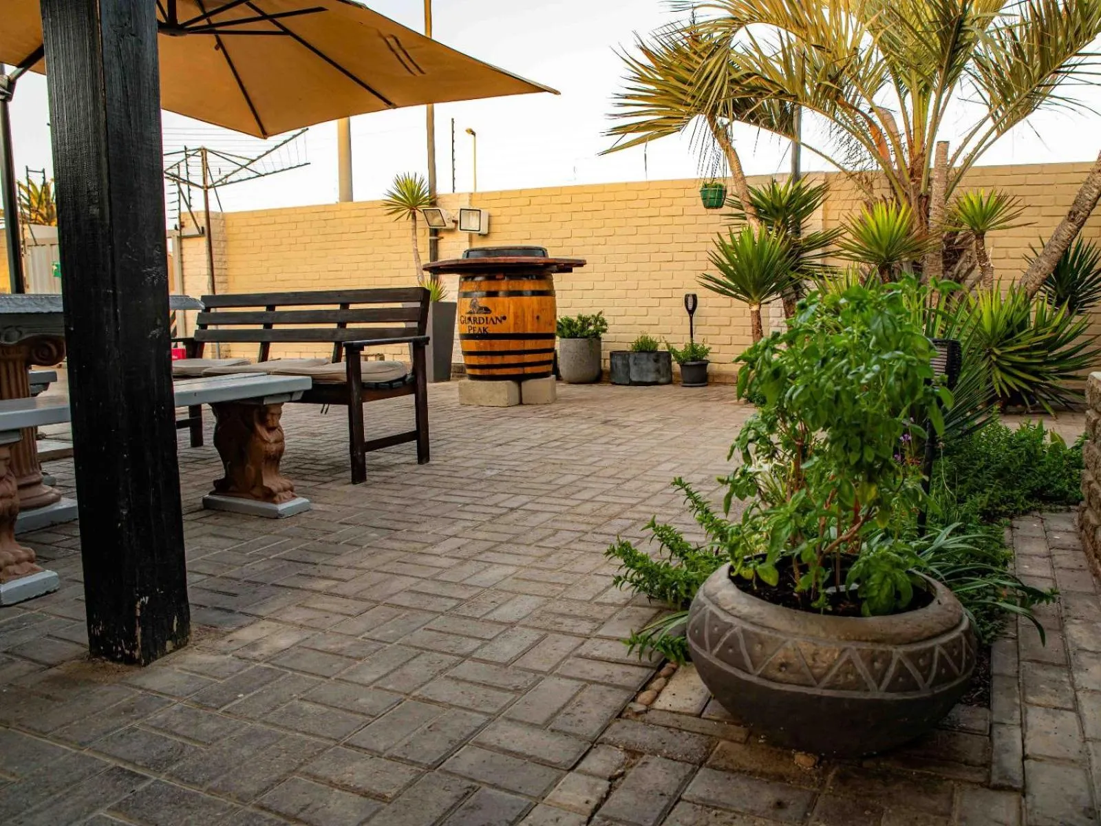 Property building in Bushbabies-Inn Self-Catering Accommodation