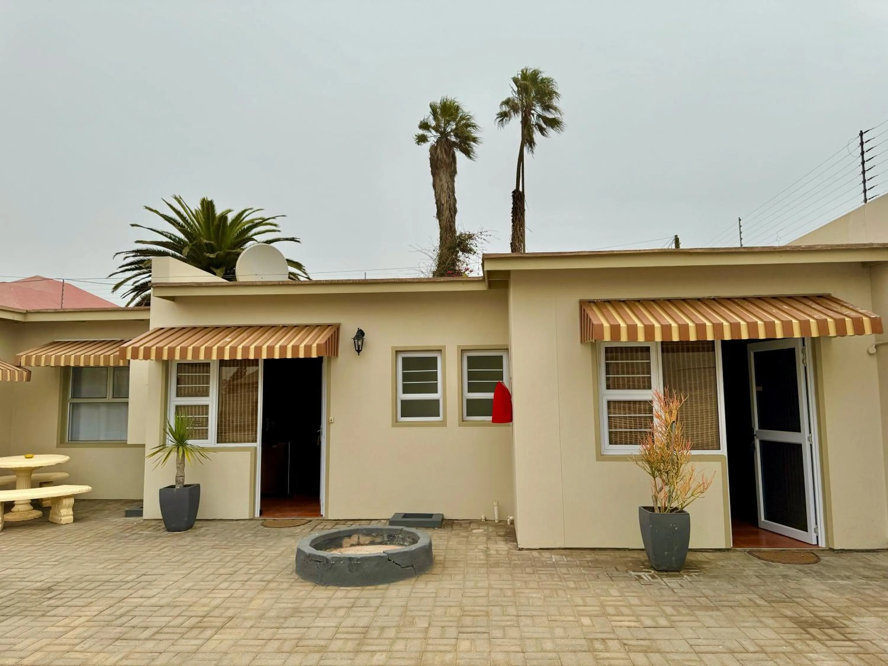 Parking in Bushbabies-Inn Self-Catering Accommodation