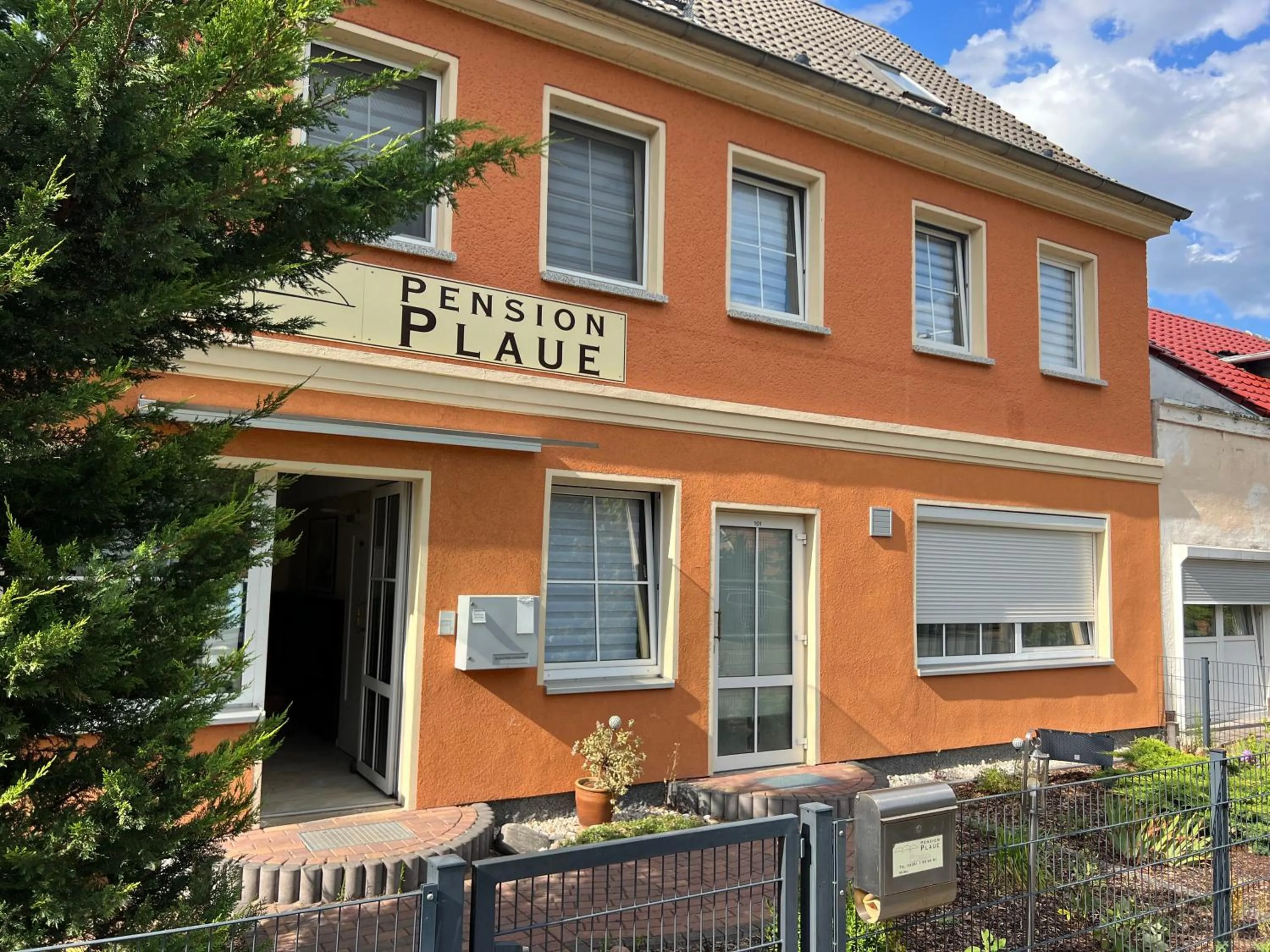 Apart Pension Plaue