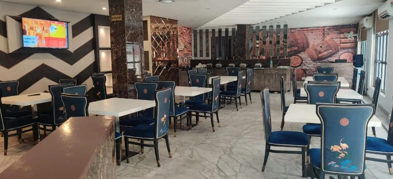 Hotel Almati Inn - Near Delhi Airport